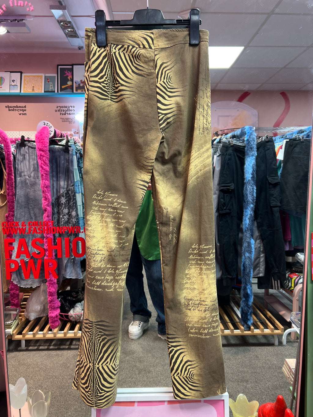 Crazy World wild Pants
