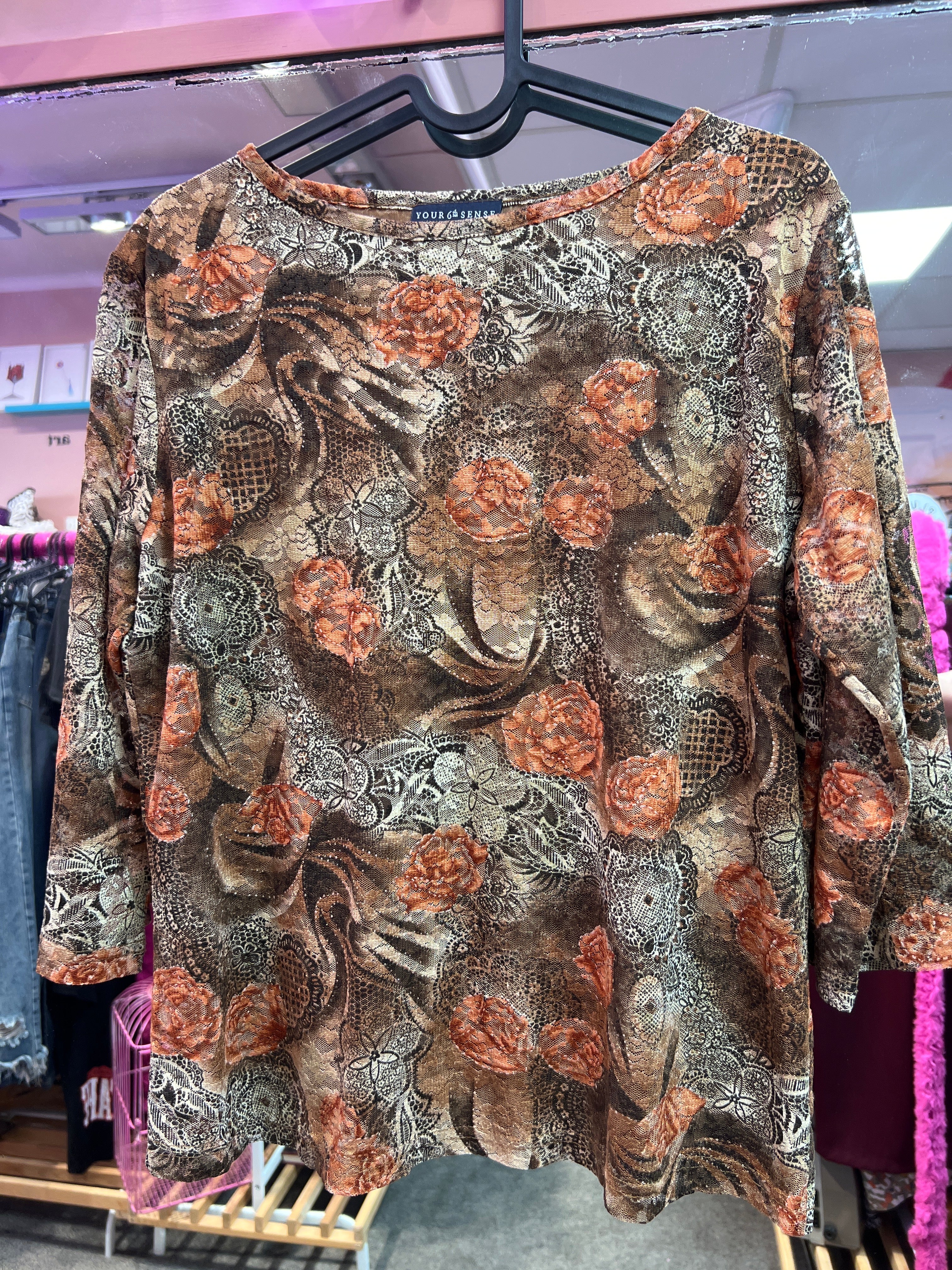 Y2K-inspirerad mönstrad brun topp 6th Sense