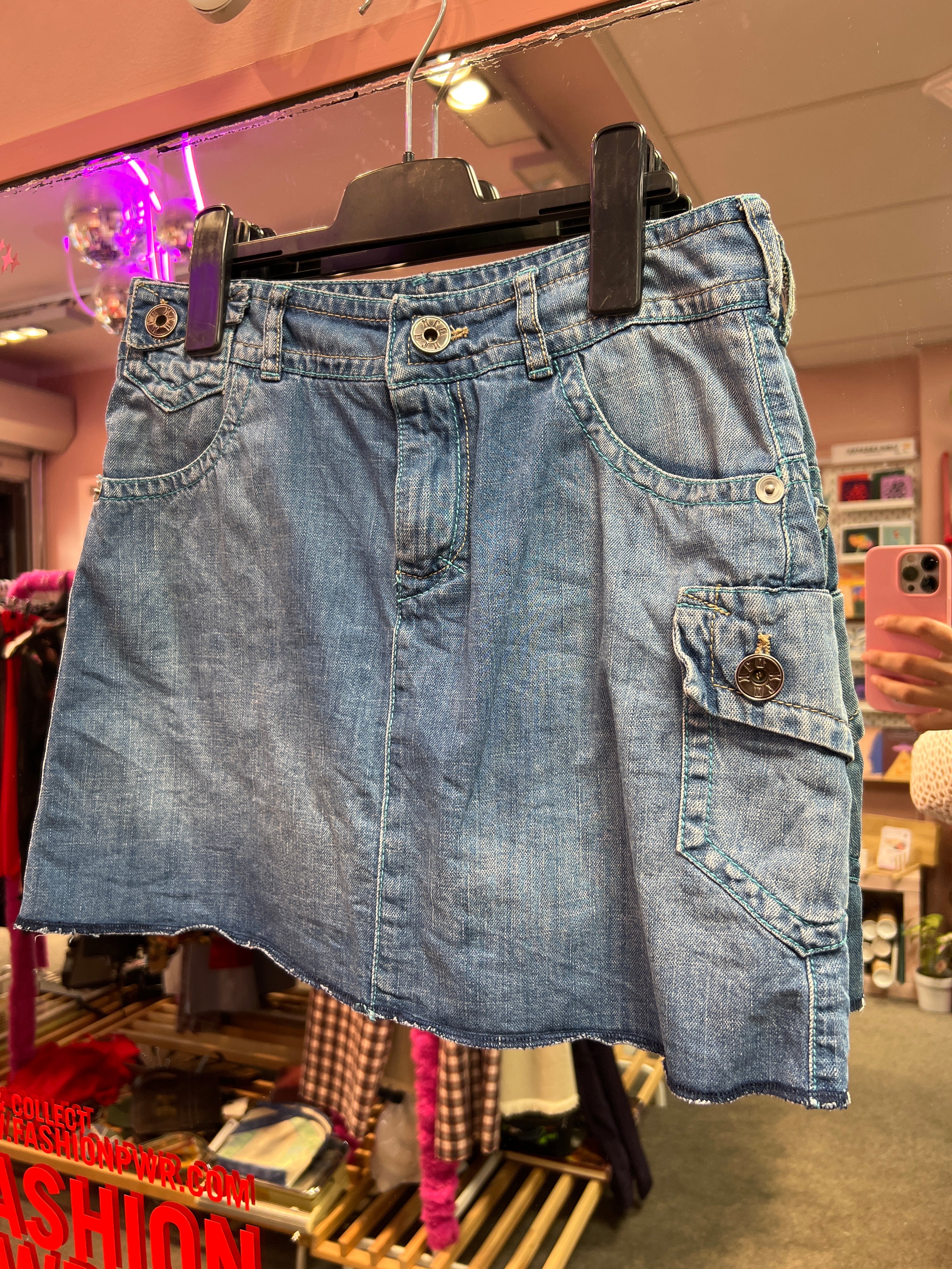 Side pocket DJK skirt