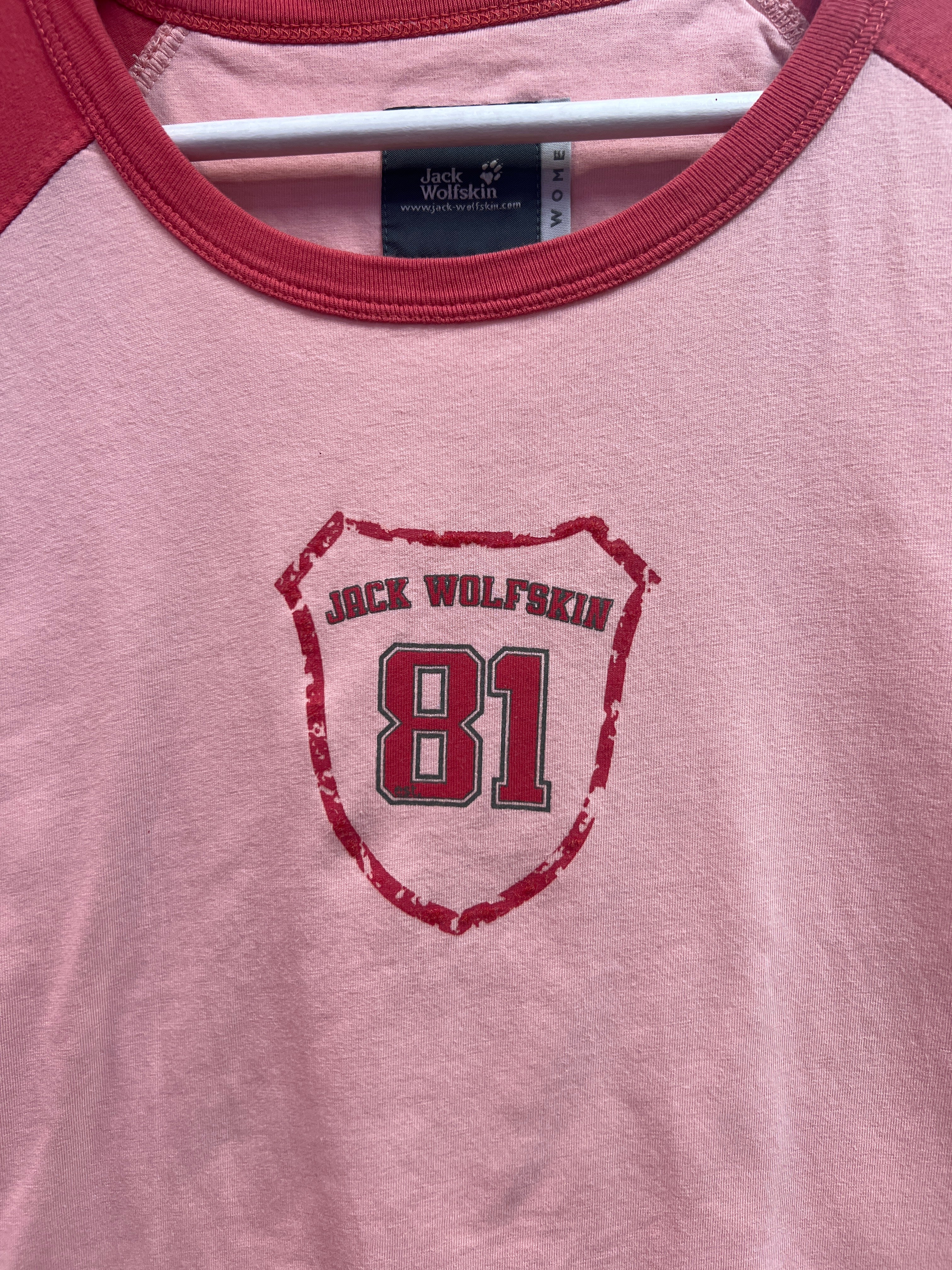 Jack Wolfskin pink T-shirt