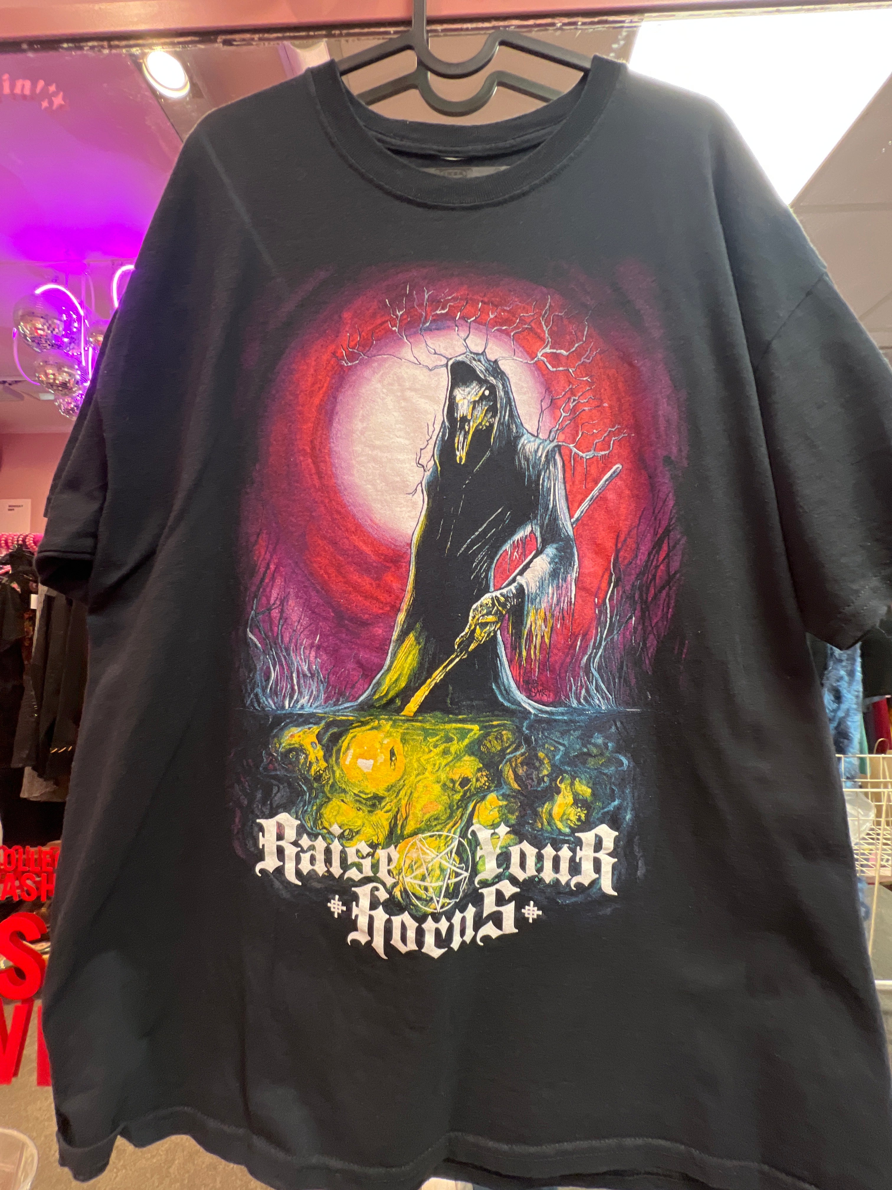 Raise your horns