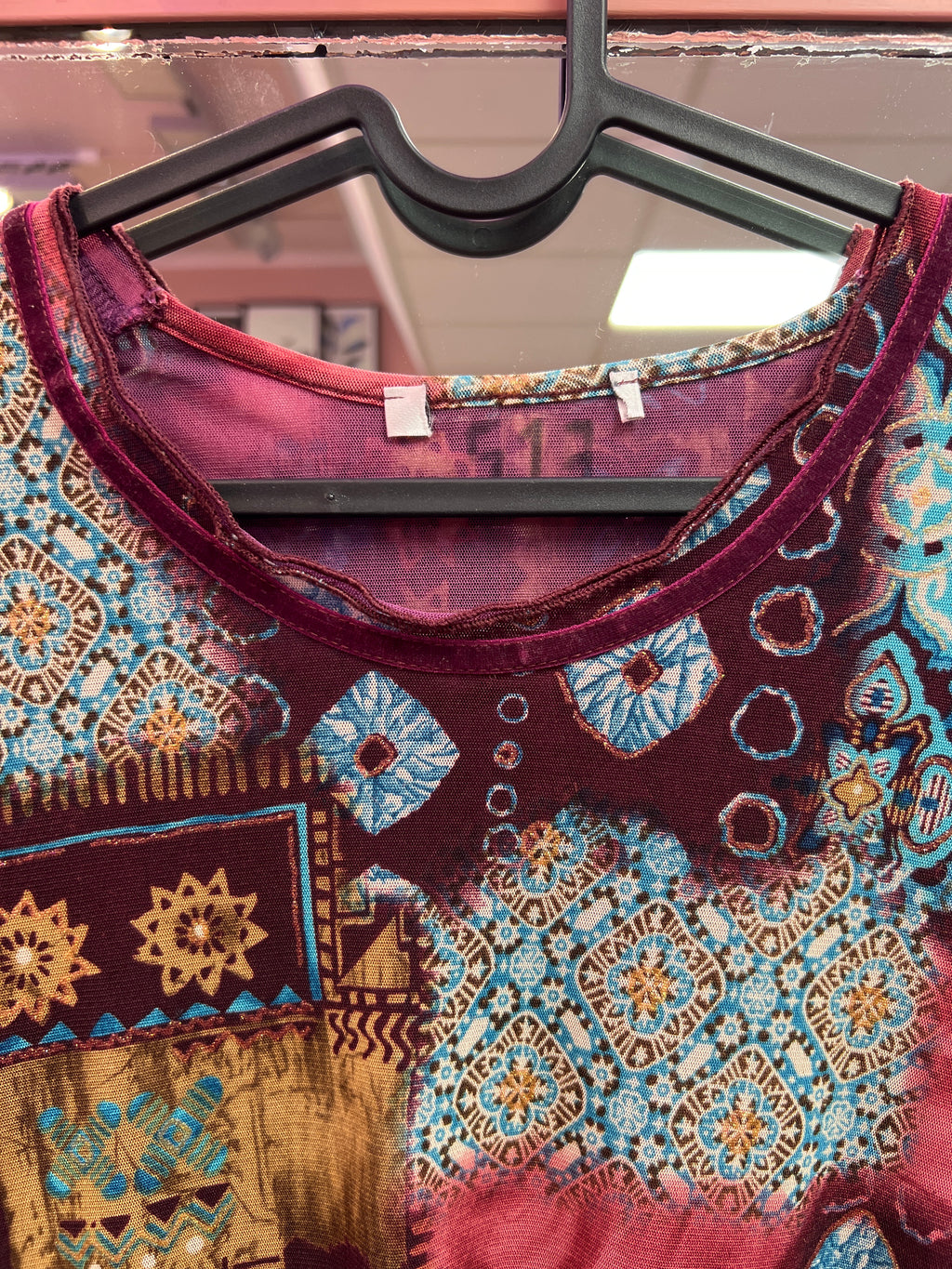 Y2K vibes patterned wine top