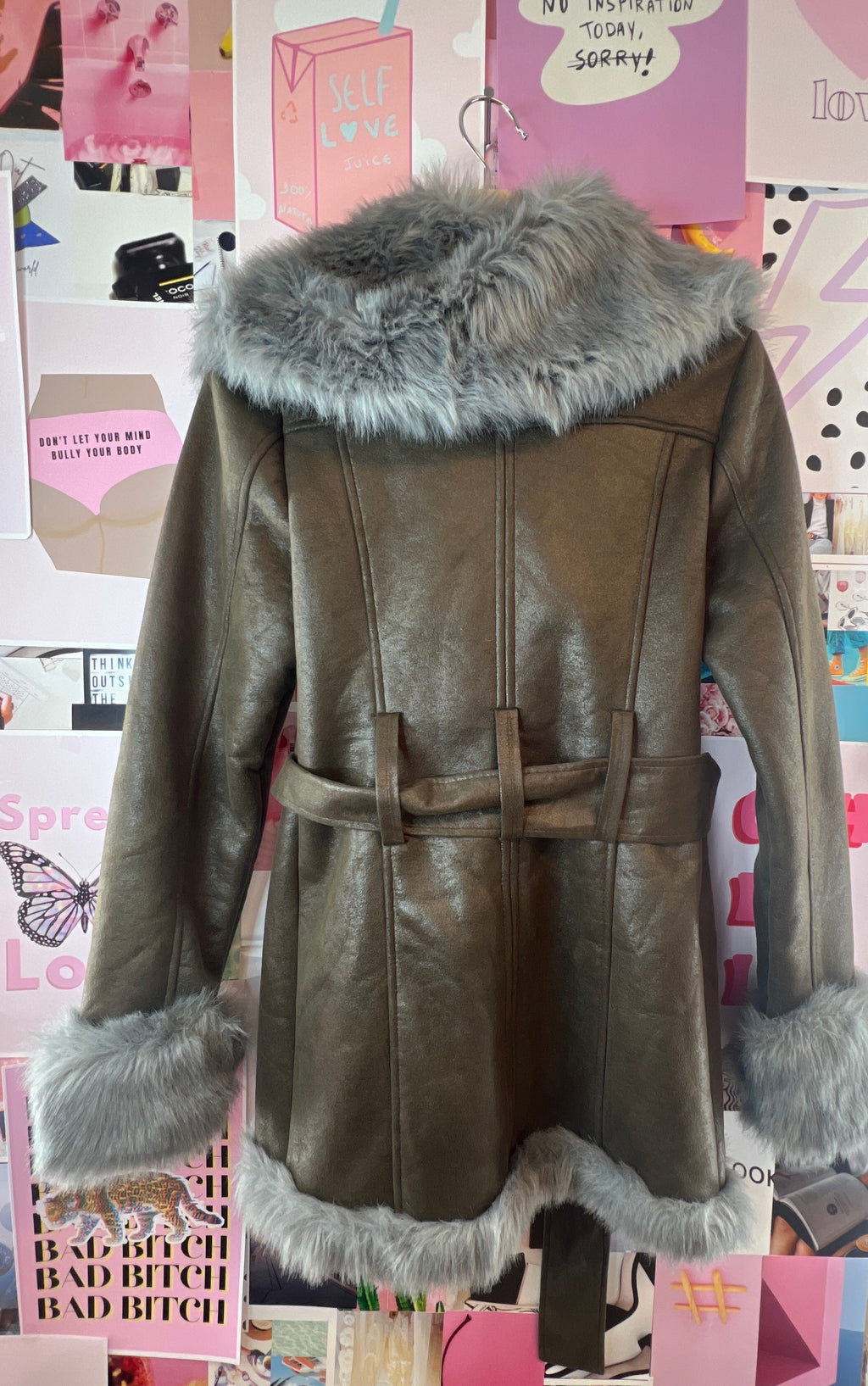 Y2K Furcoat for the petite Mob-Wife