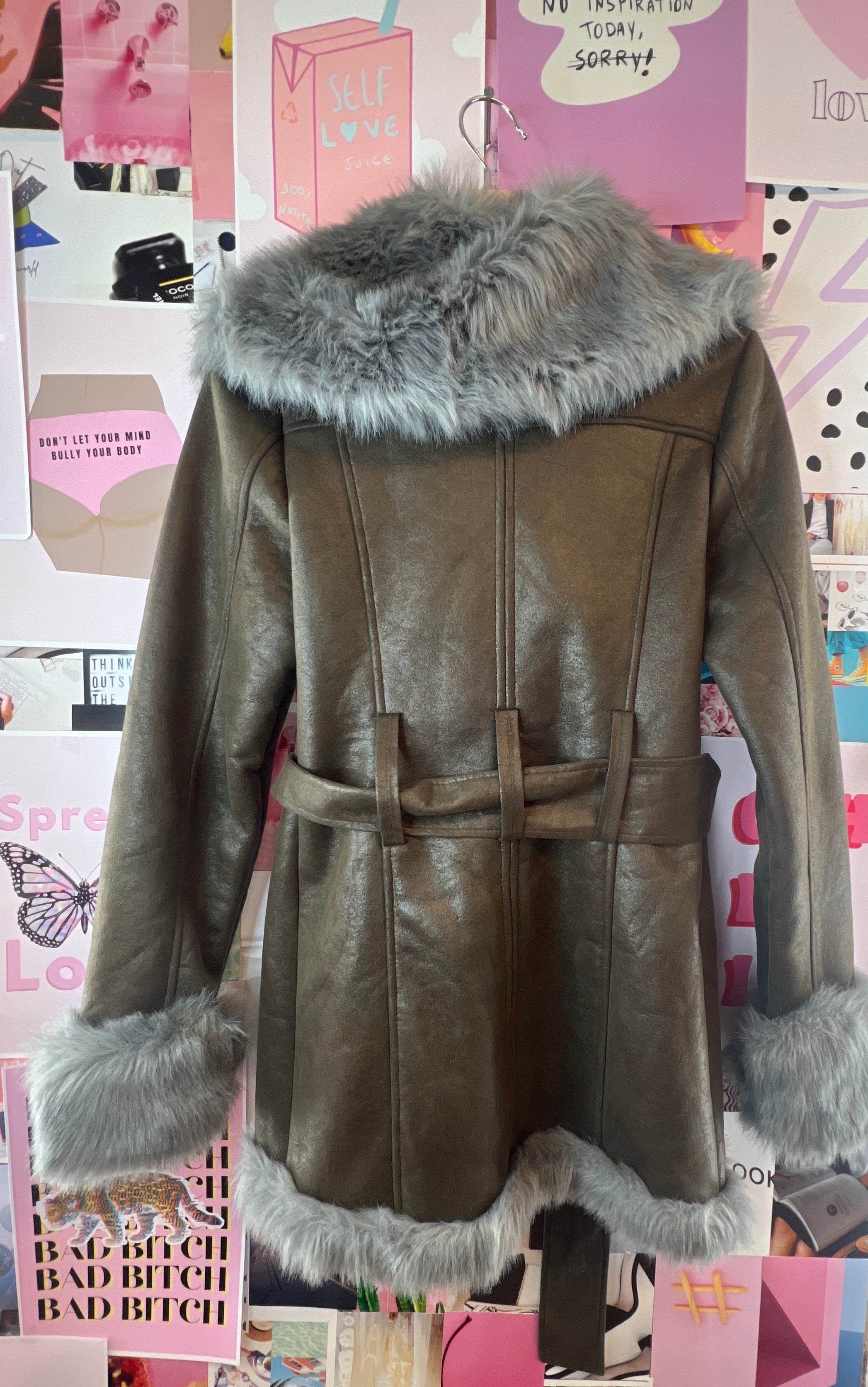 Y2K Furcoat for the petite Mob-Wife