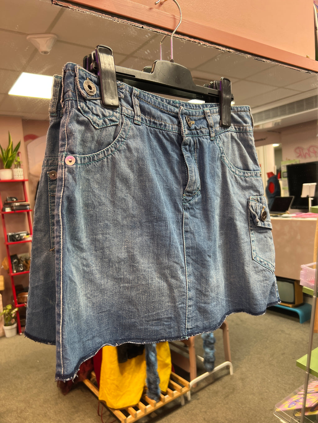 Side pocket DJK skirt