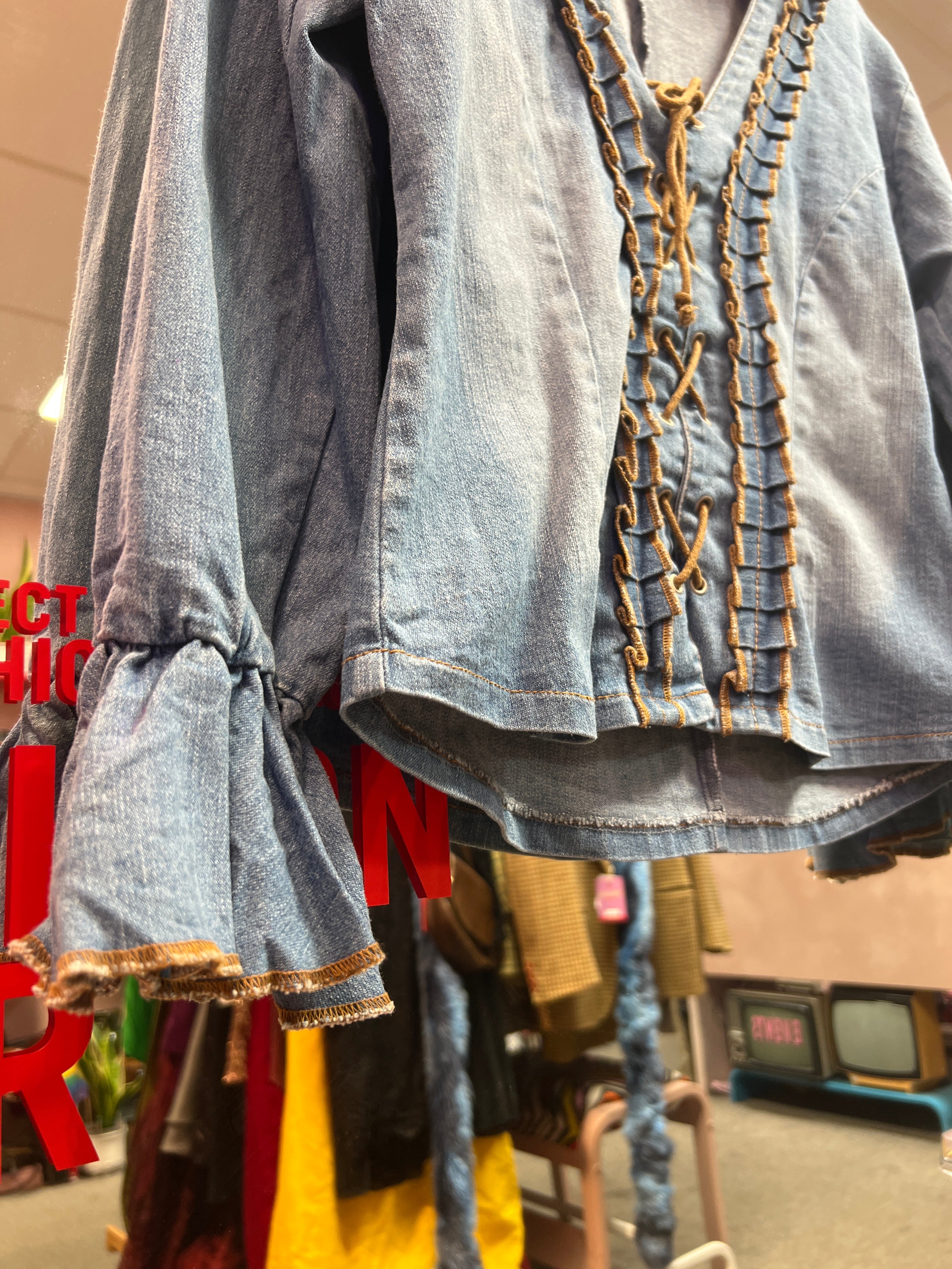 Crazy world jeans top