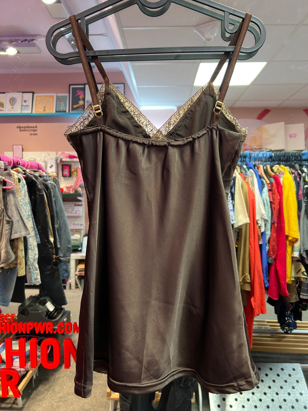 Cute brown top with