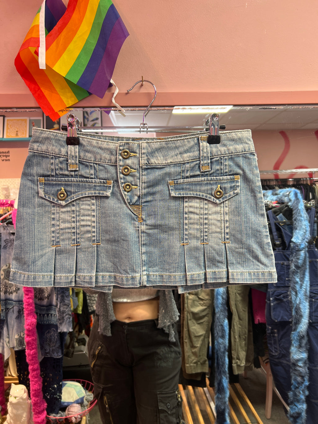 Y2k vibes skirt