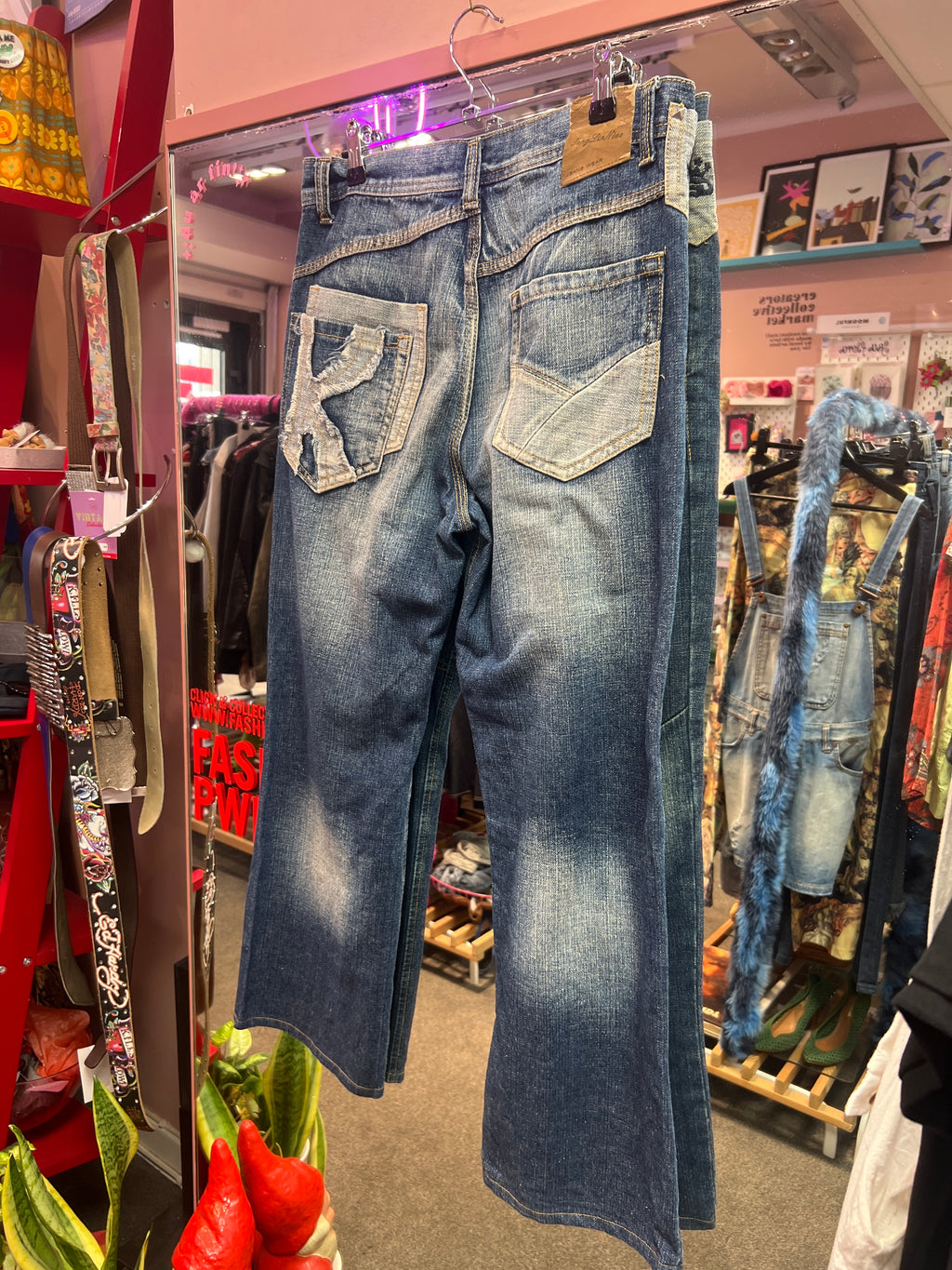 Y2K vibes pants