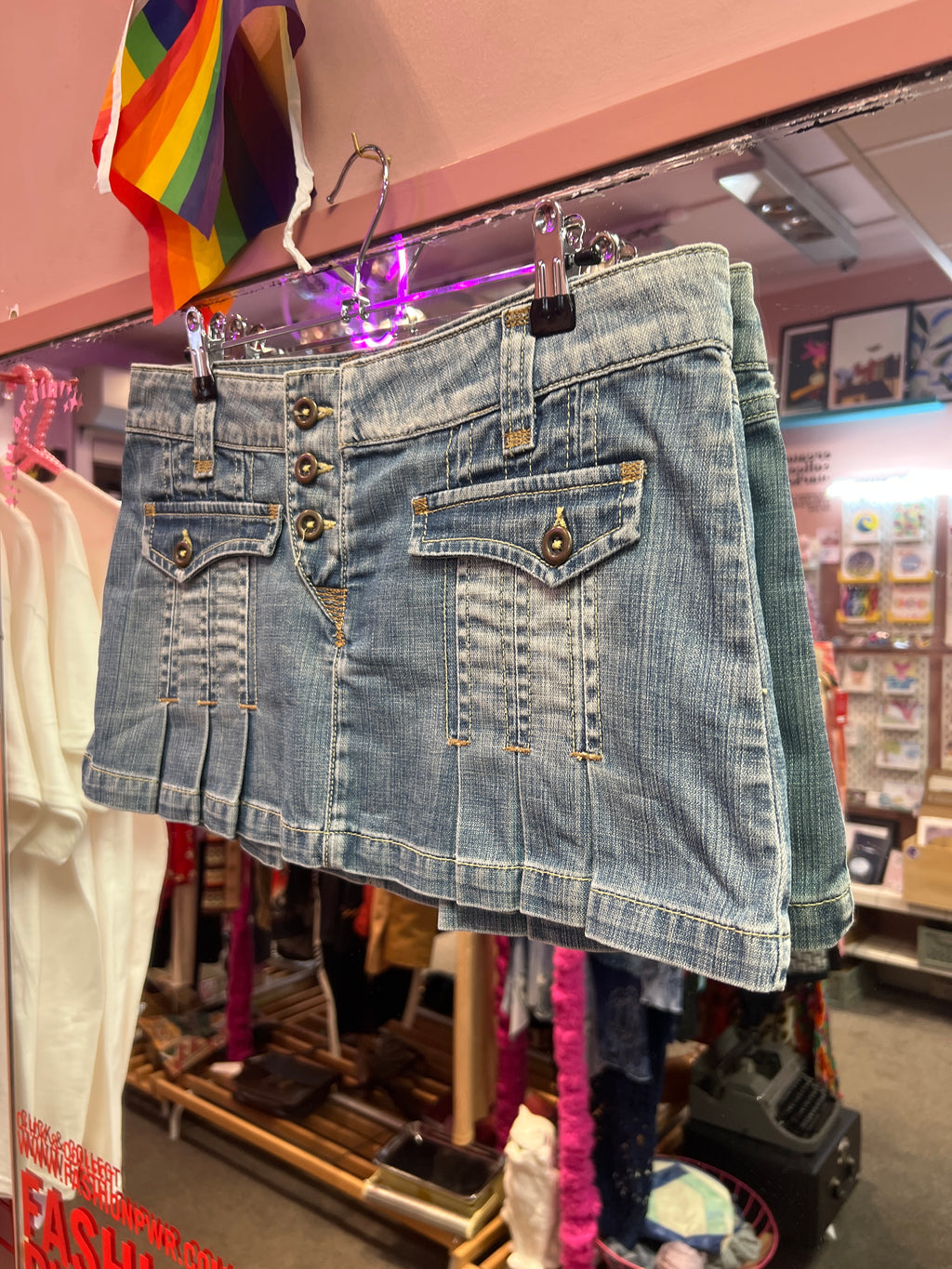 Y2k vibes skirt