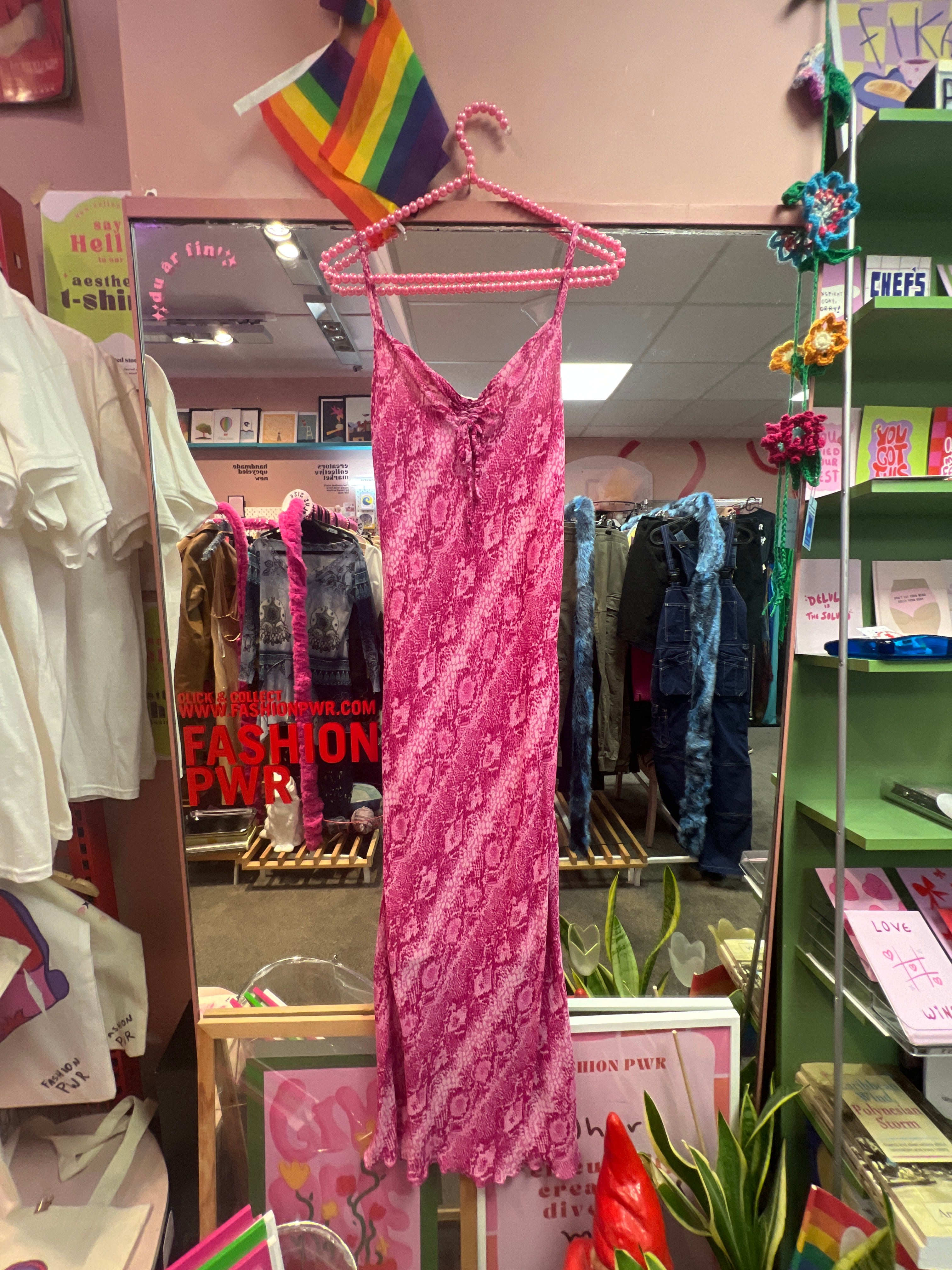 It is giving Zara L vibes dress