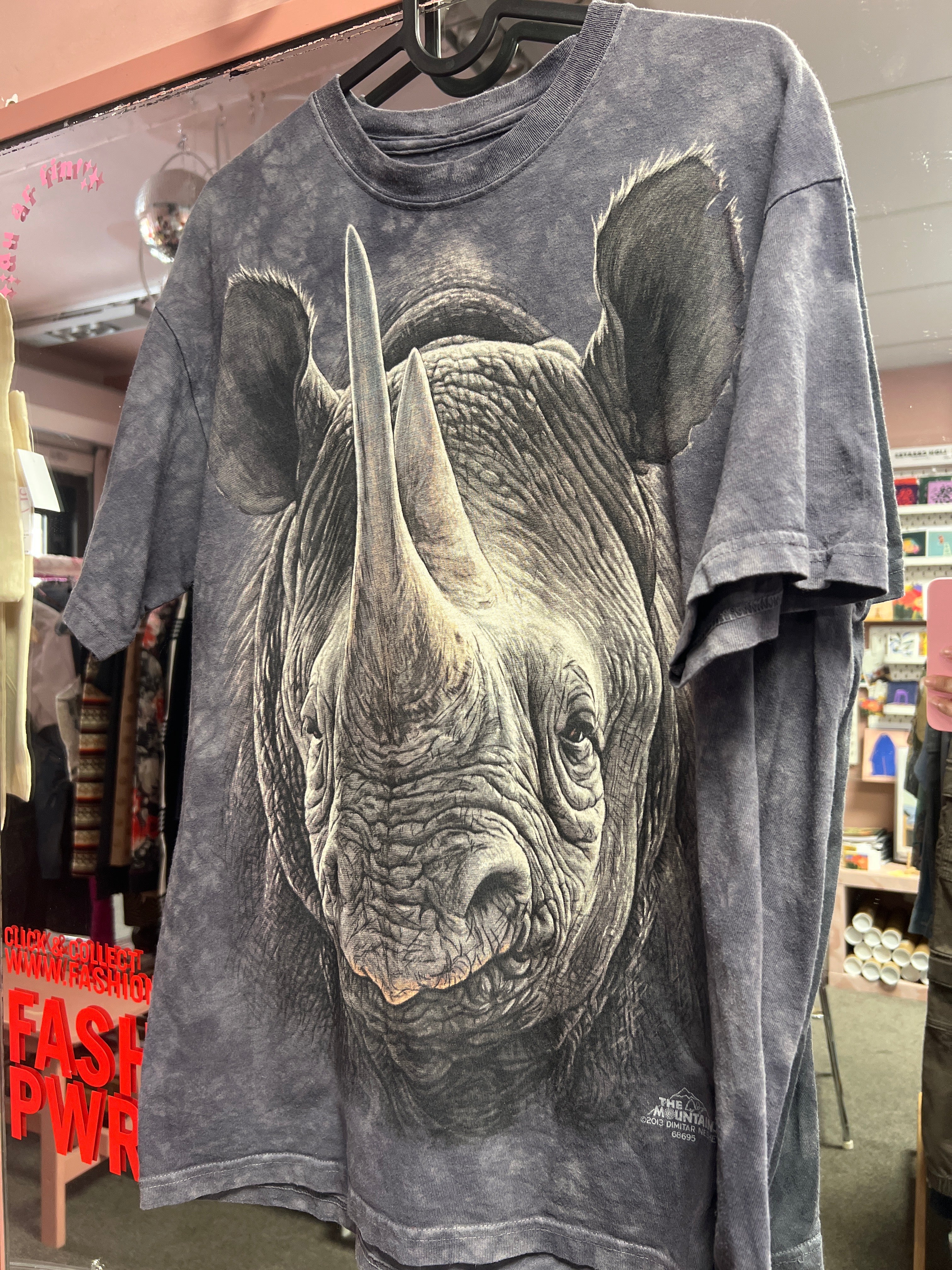 Rhino T-shirt The Mountain