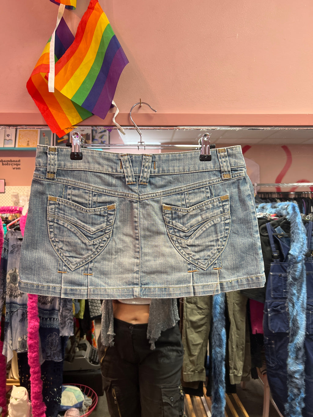 Y2k vibes skirt