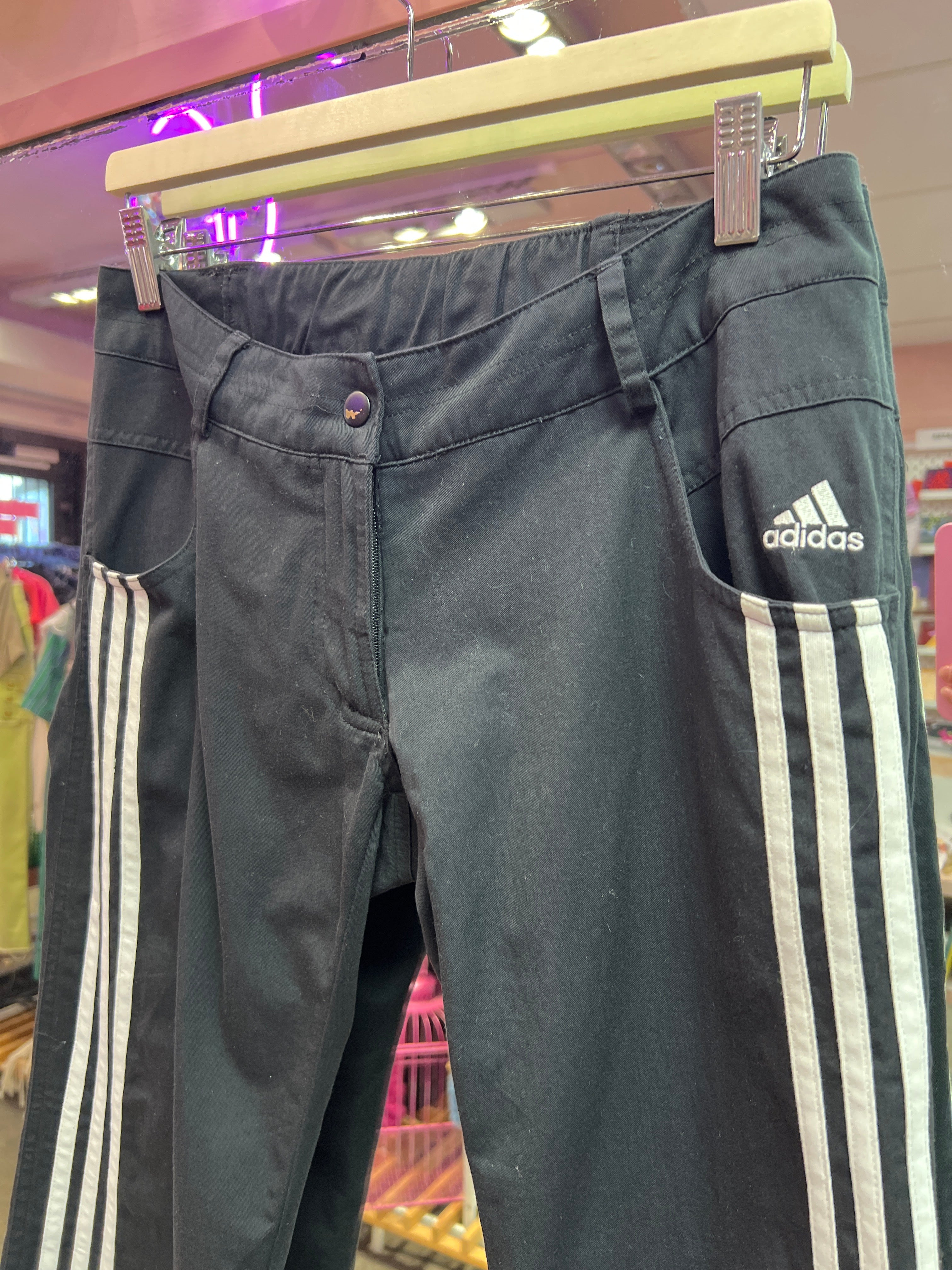Adidasbyxor