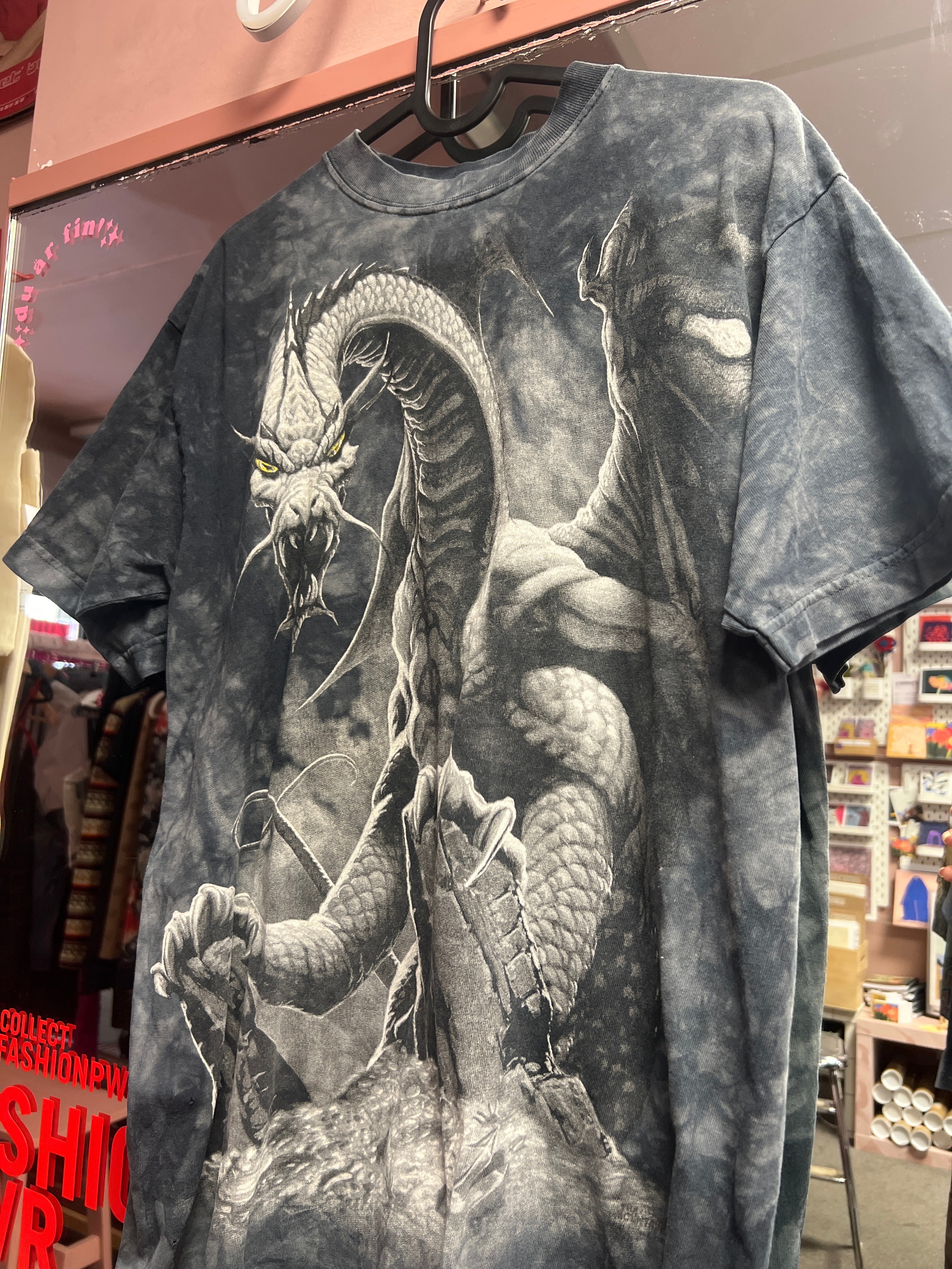 Yellow eyes dragon T-shirt