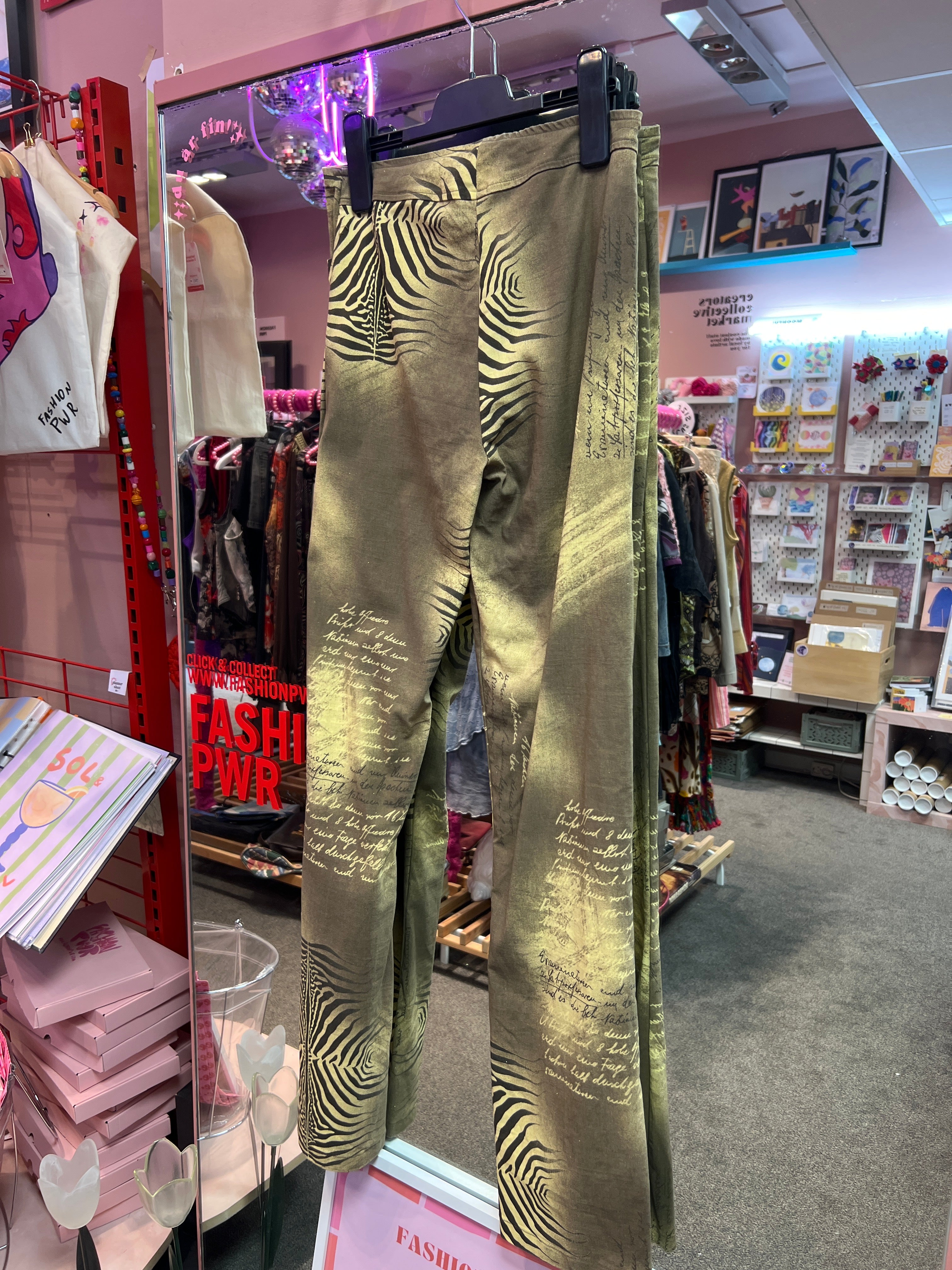 Crazy World wild Pants
