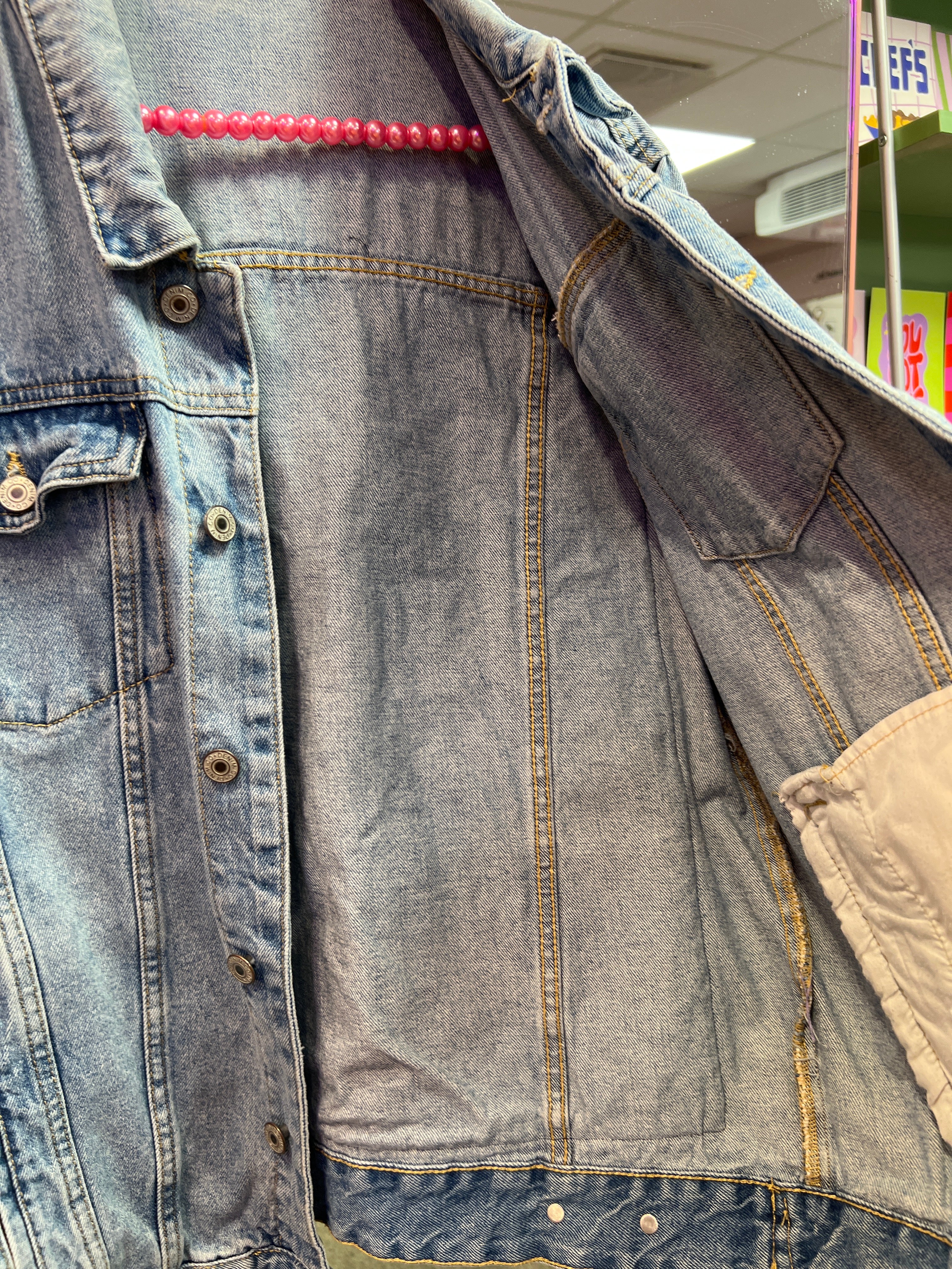 Jeans jacket back graphic