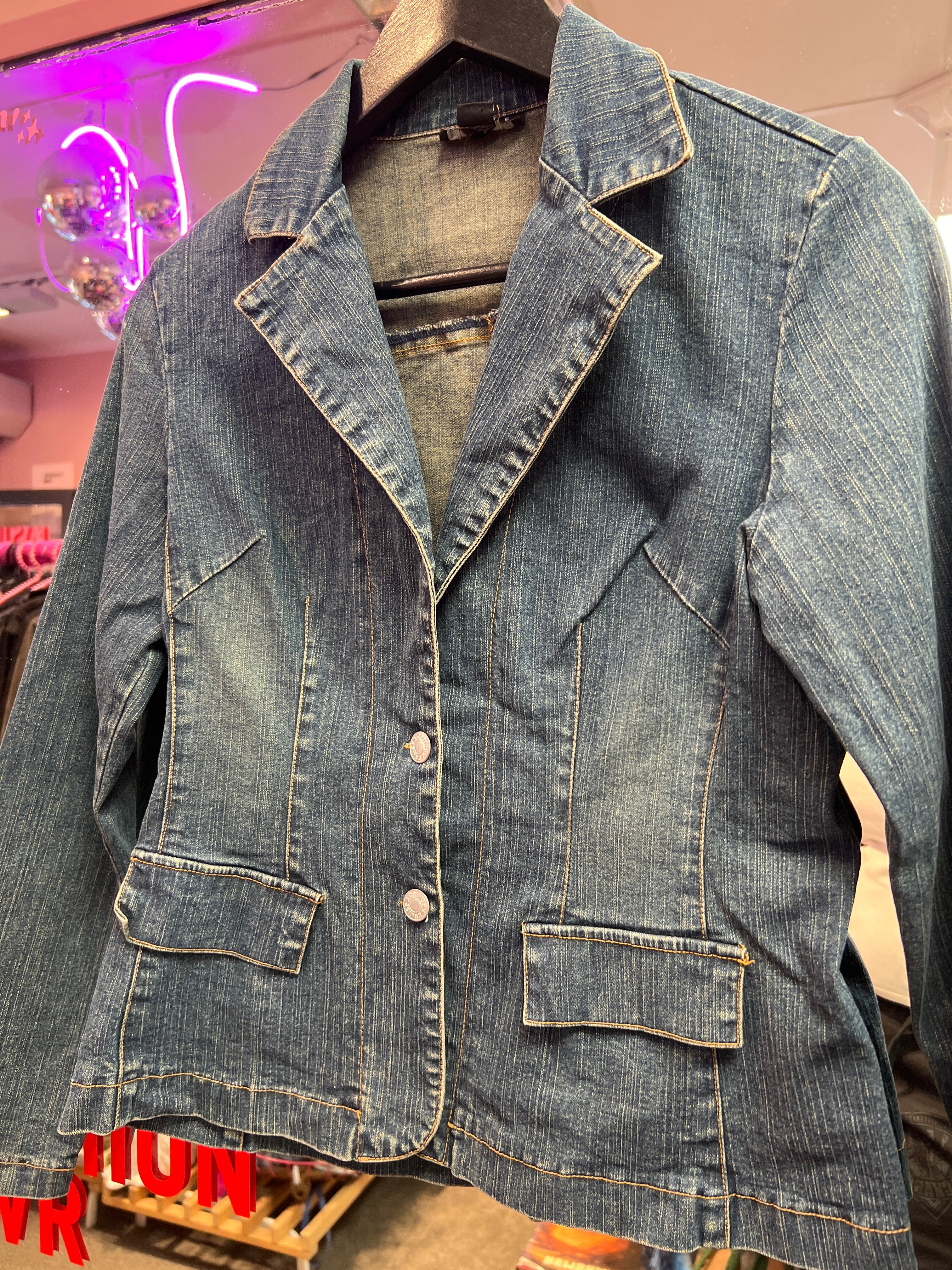 Jacket cruise Australia