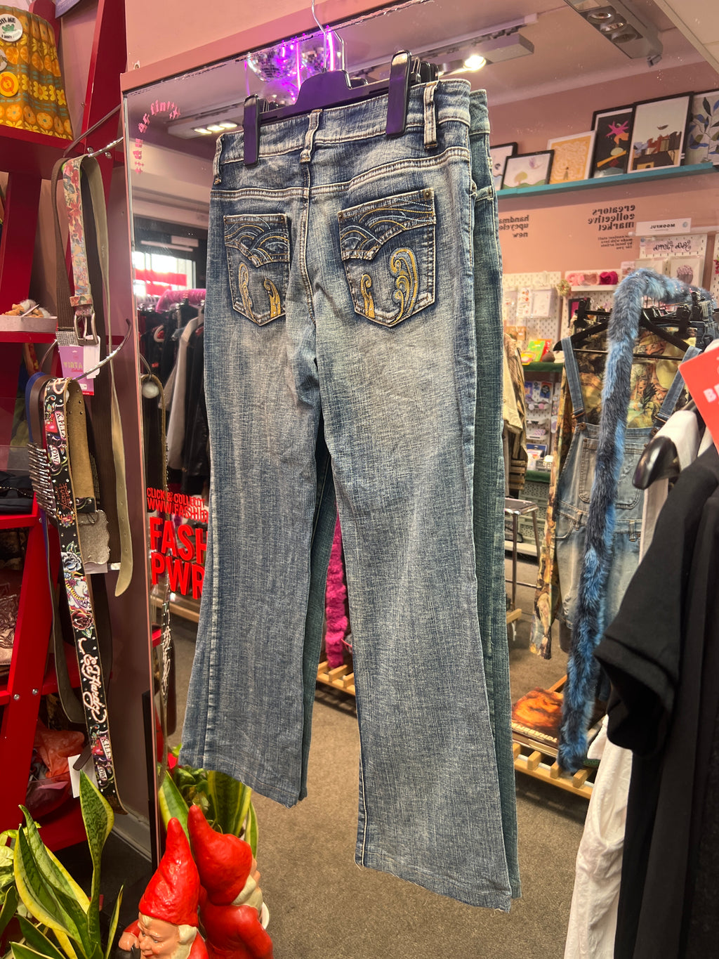 Jeans details on the back pocket