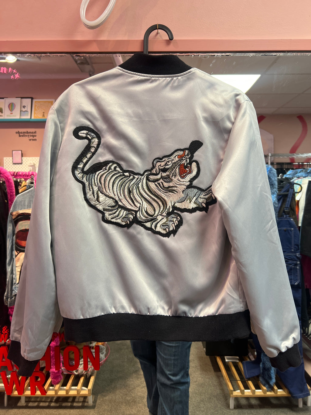 Tiger patch jacket