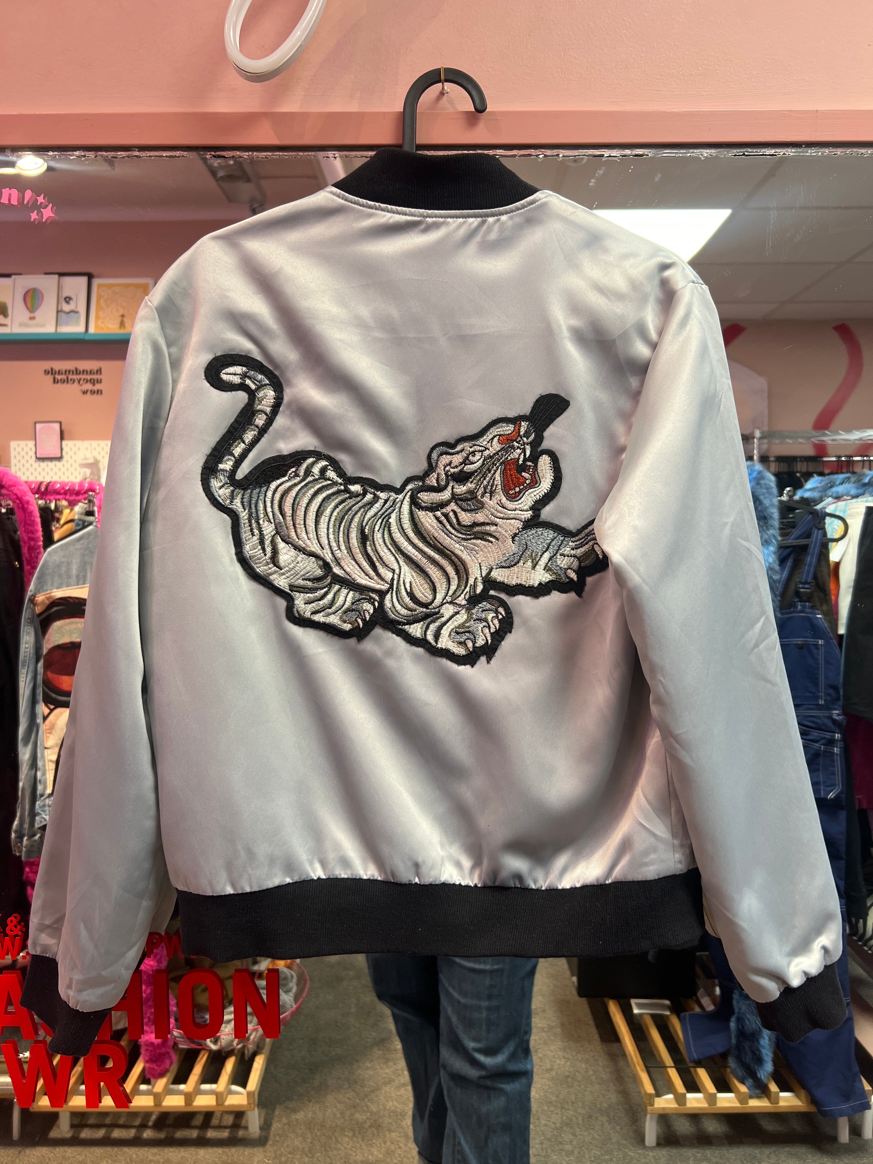 Tiger patch jacket