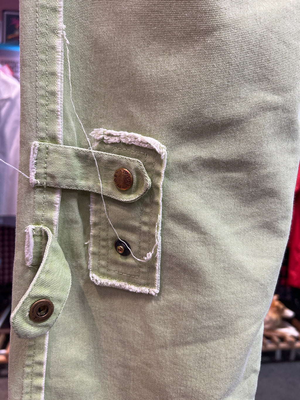 Y2K vibes mint distressed pants