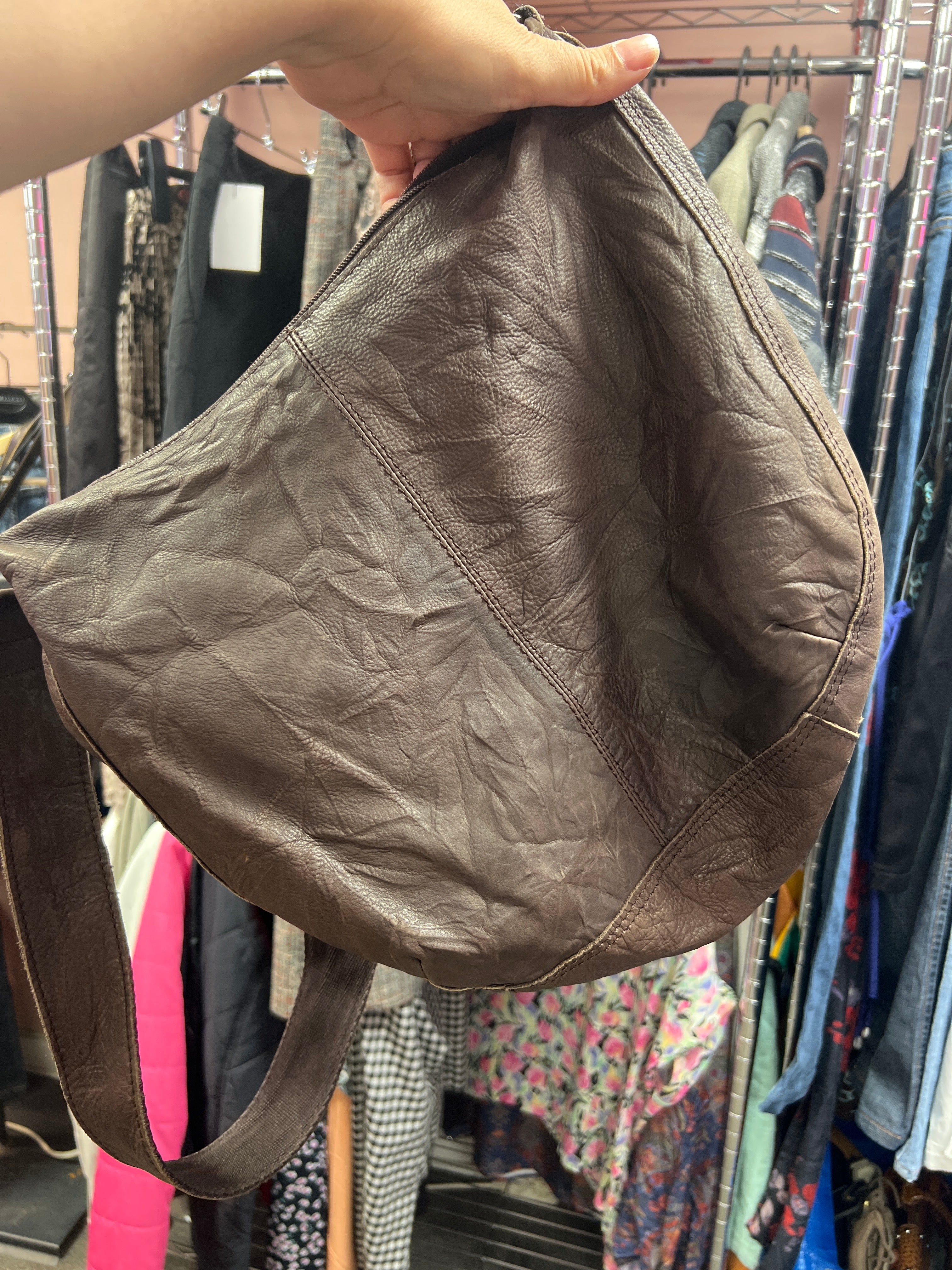 Crossbody brown bag with 2 front pockets