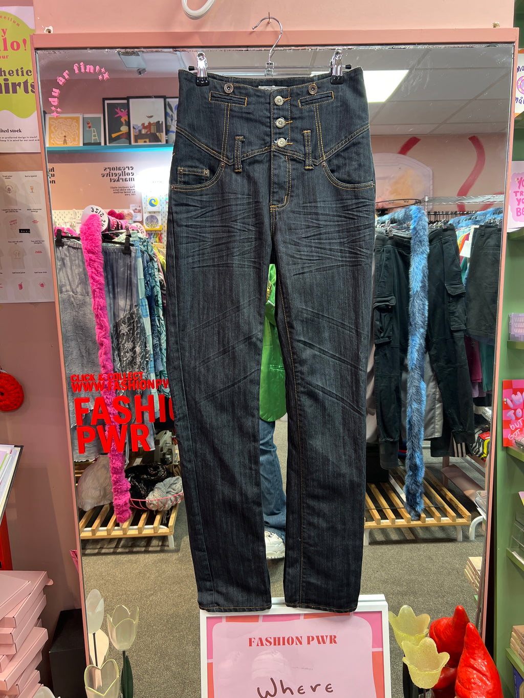 N&P Jeans