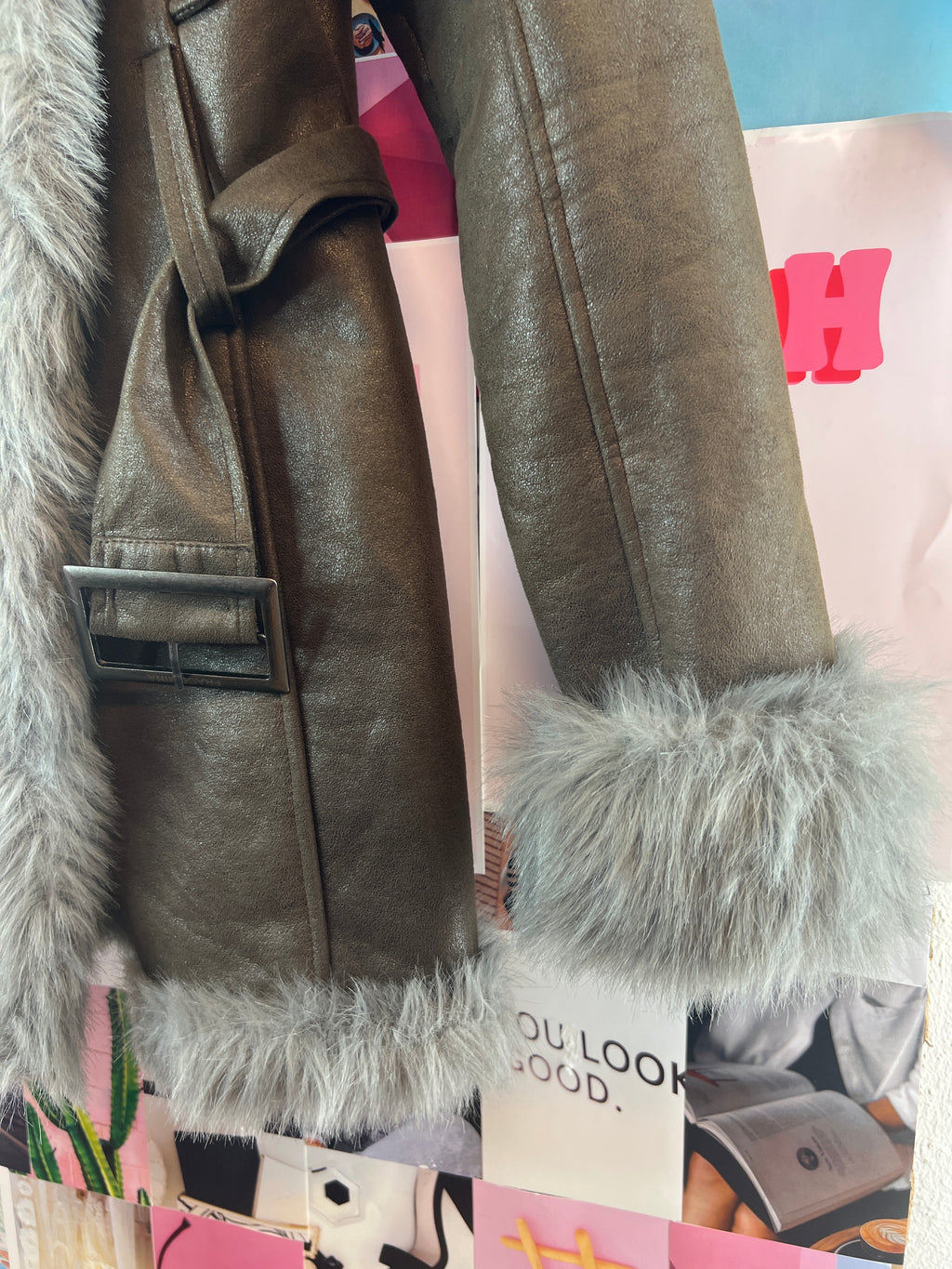 Y2K Furcoat for the petite Mob-Wife