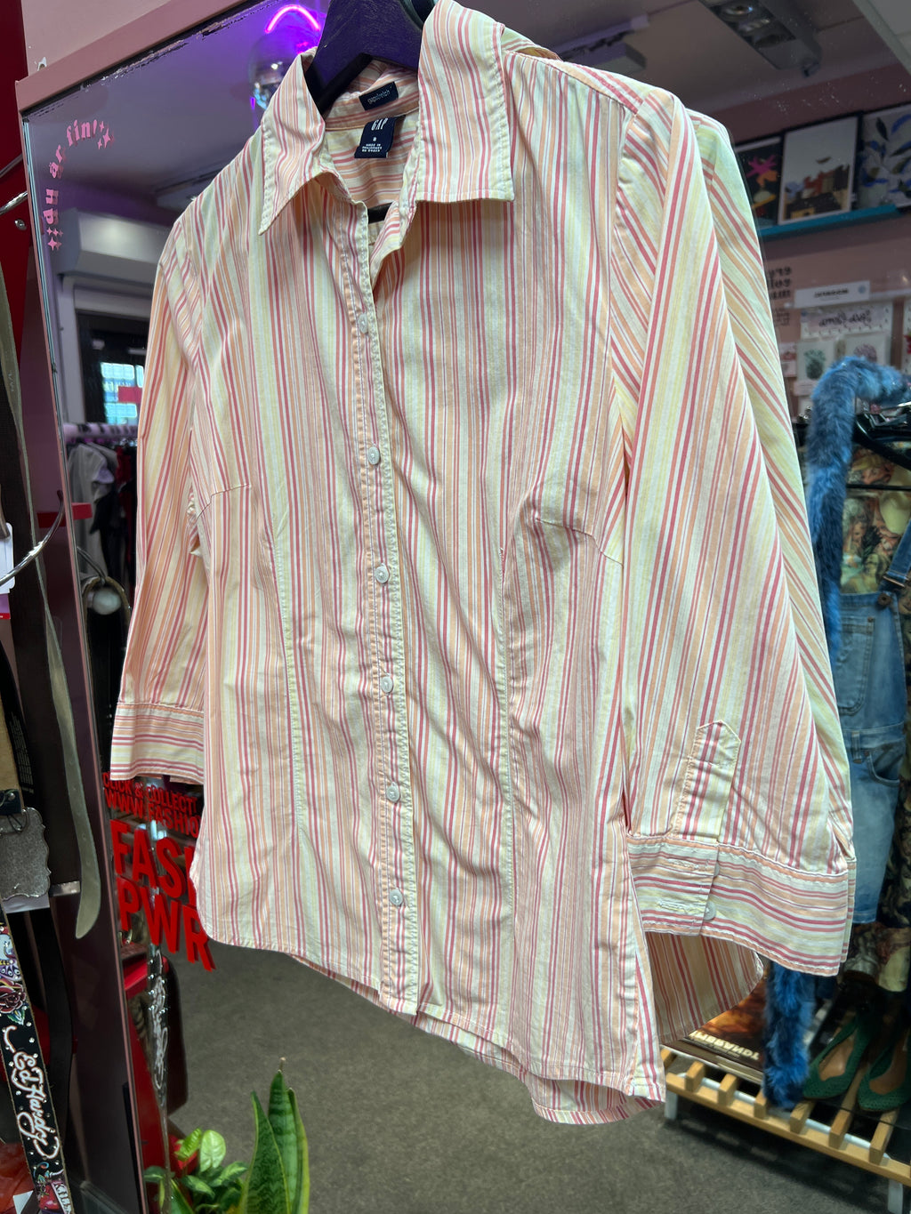 GAP shirt