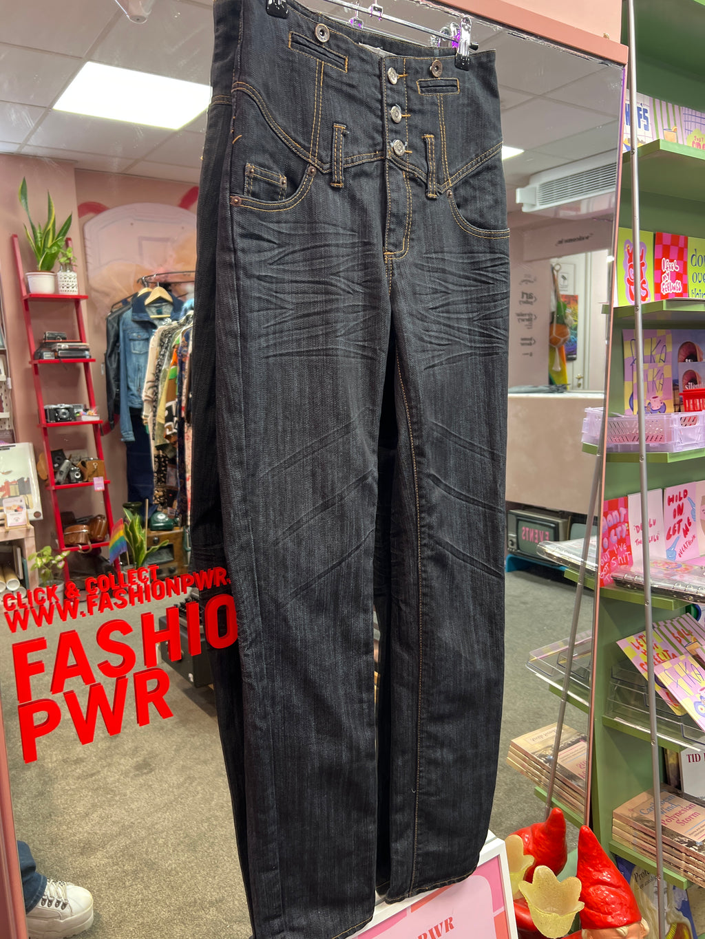N&P Jeans