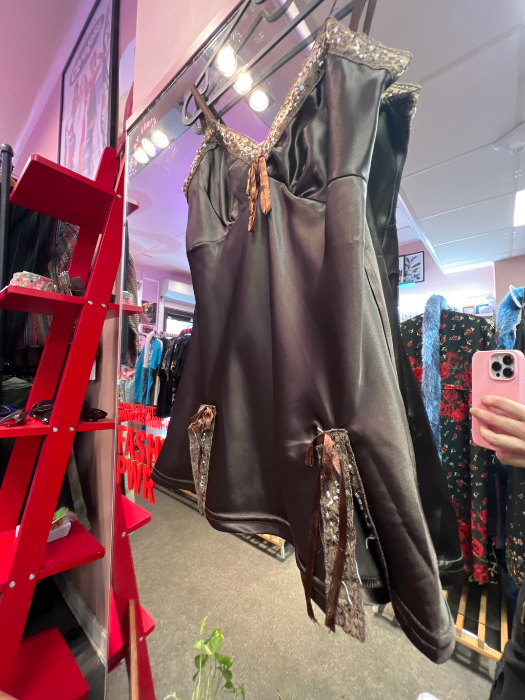 Cute brown top with