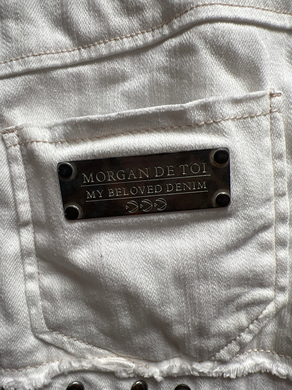Morgan white studs skirt