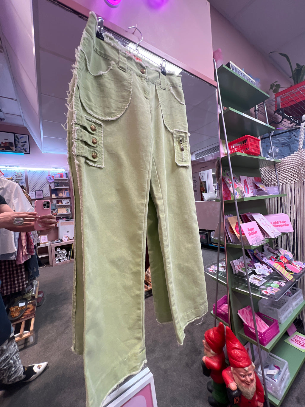 Y2K vibes mint distressed pants