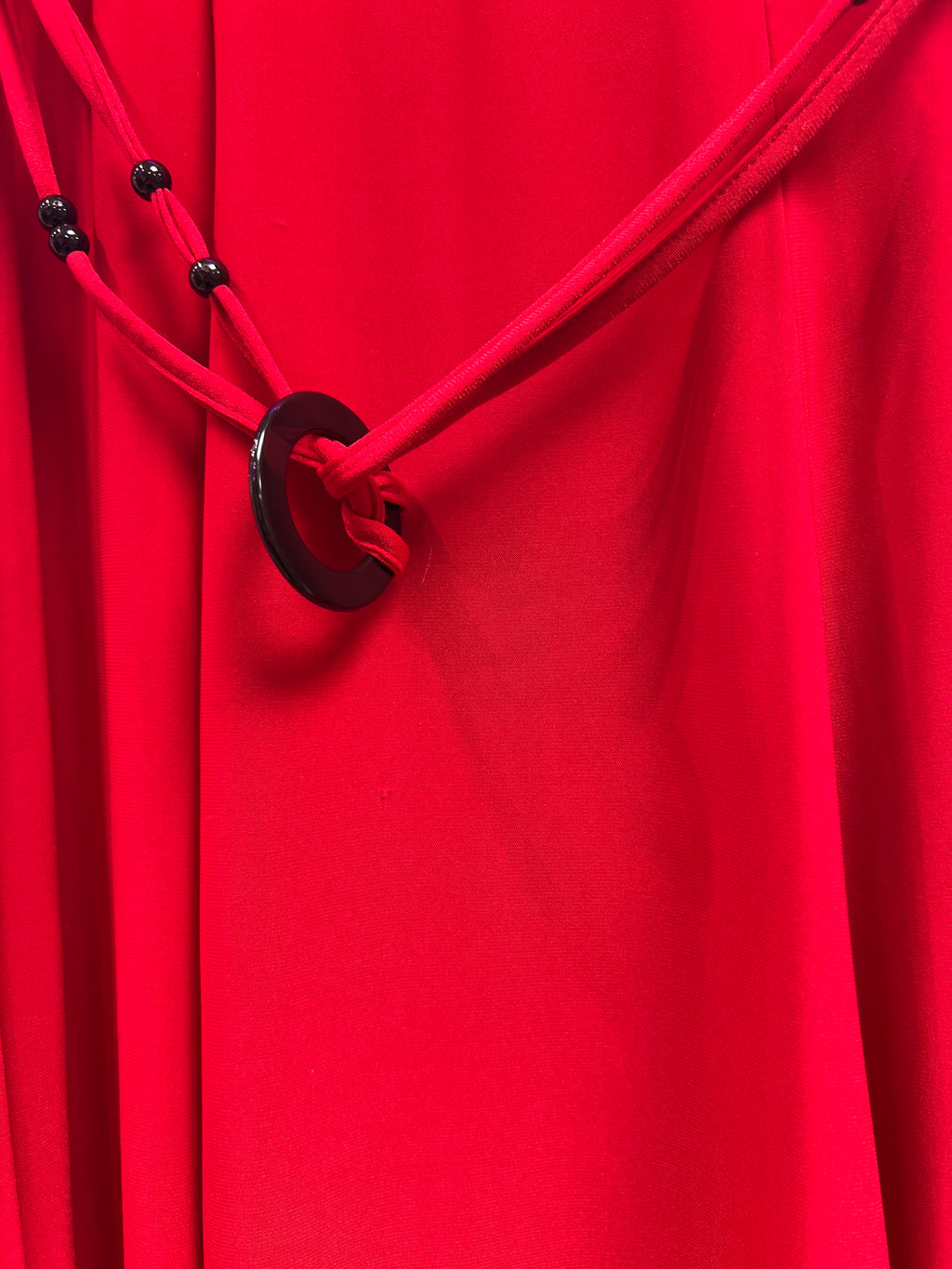 Red Y2K vibes skirt with belt