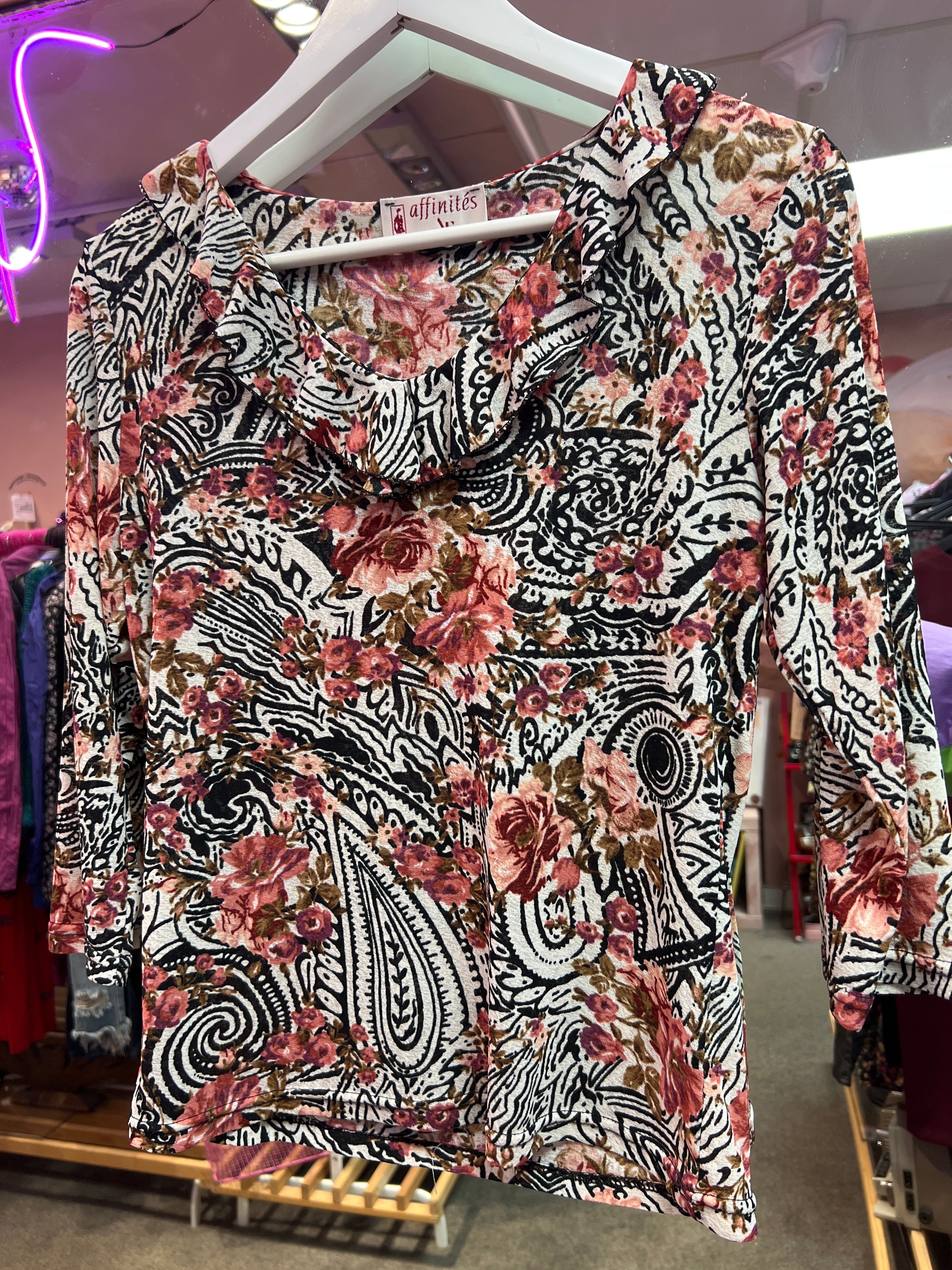 Y2K vibes patterned blouse Affinites blouse