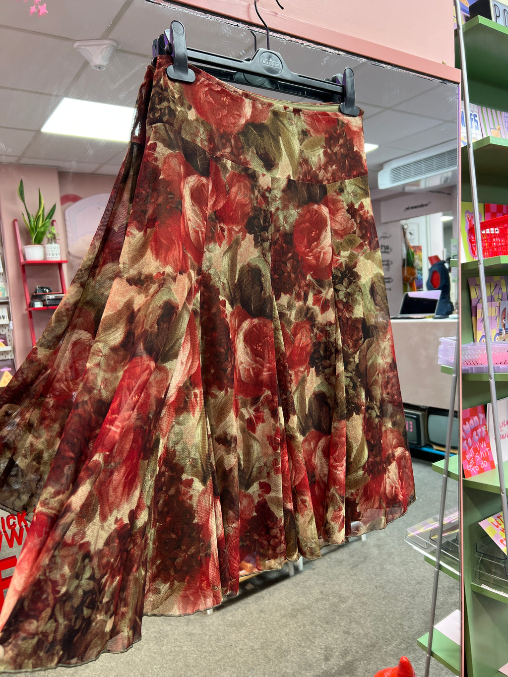 Red flowers mesh skirt