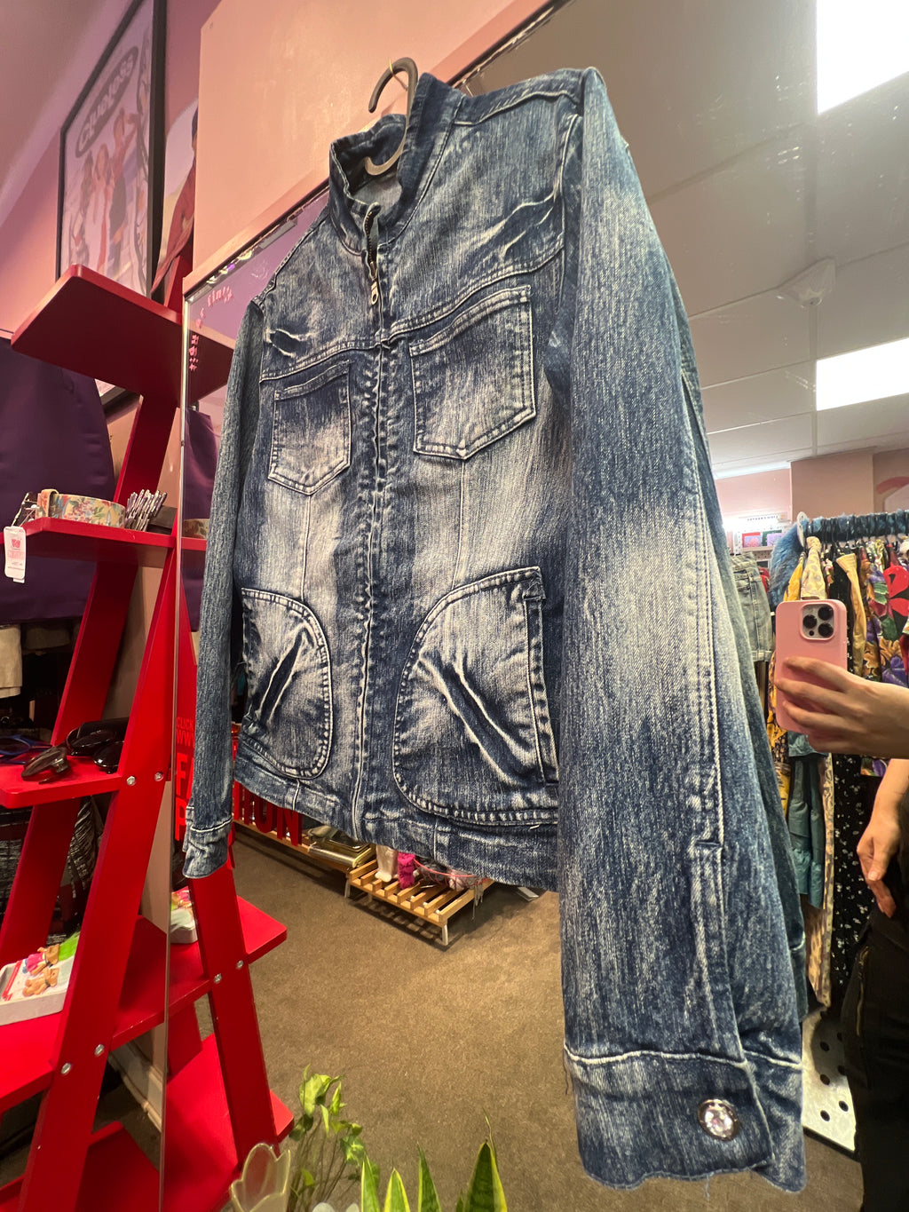 Cool washed out effect jacket with pockets