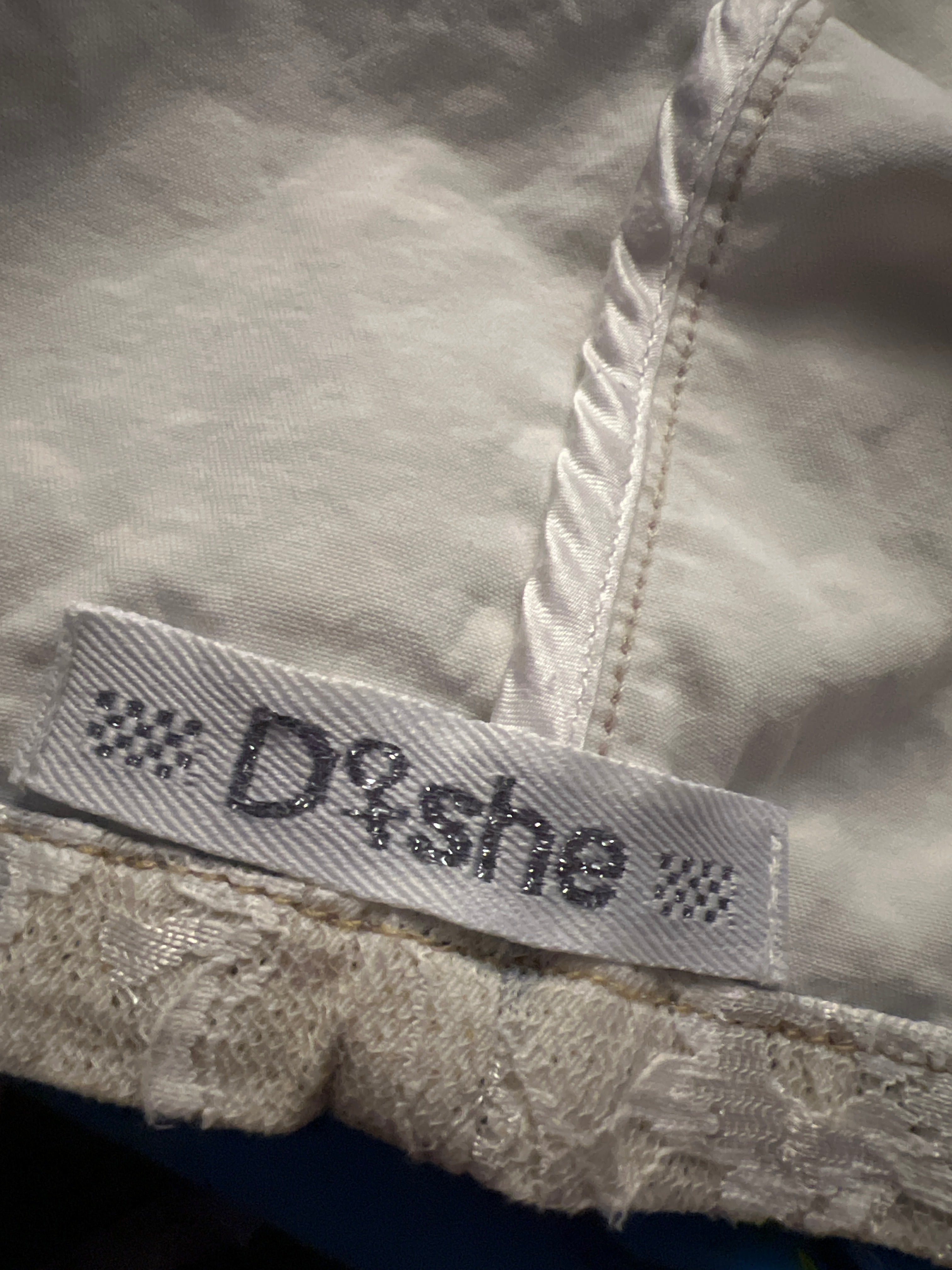 Y2K vest with lace and details
