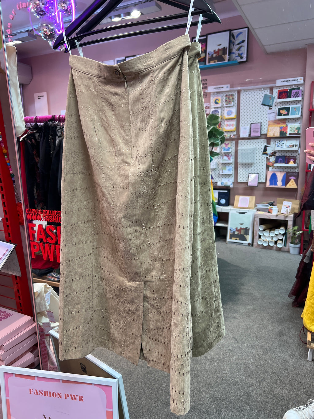 Brown 90s vibes skirt