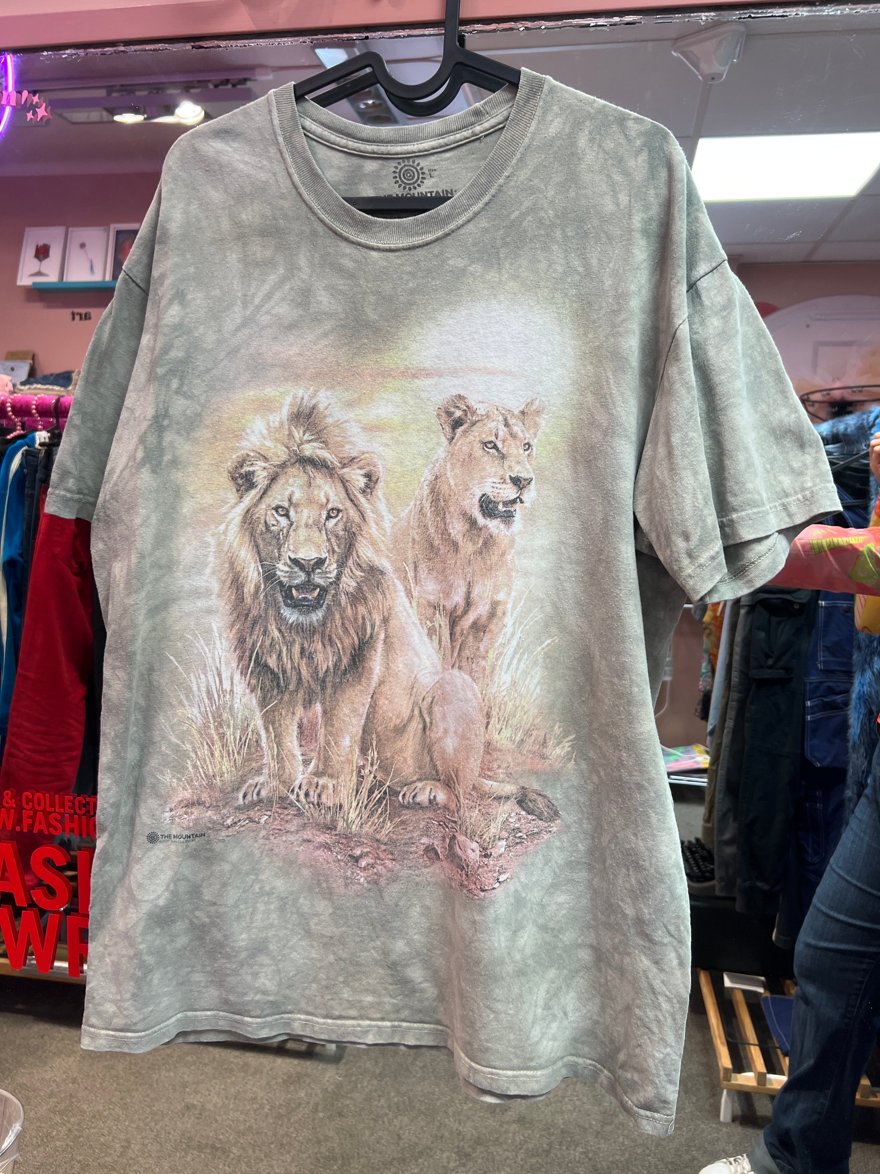 Lions The Mountain t-shirt
