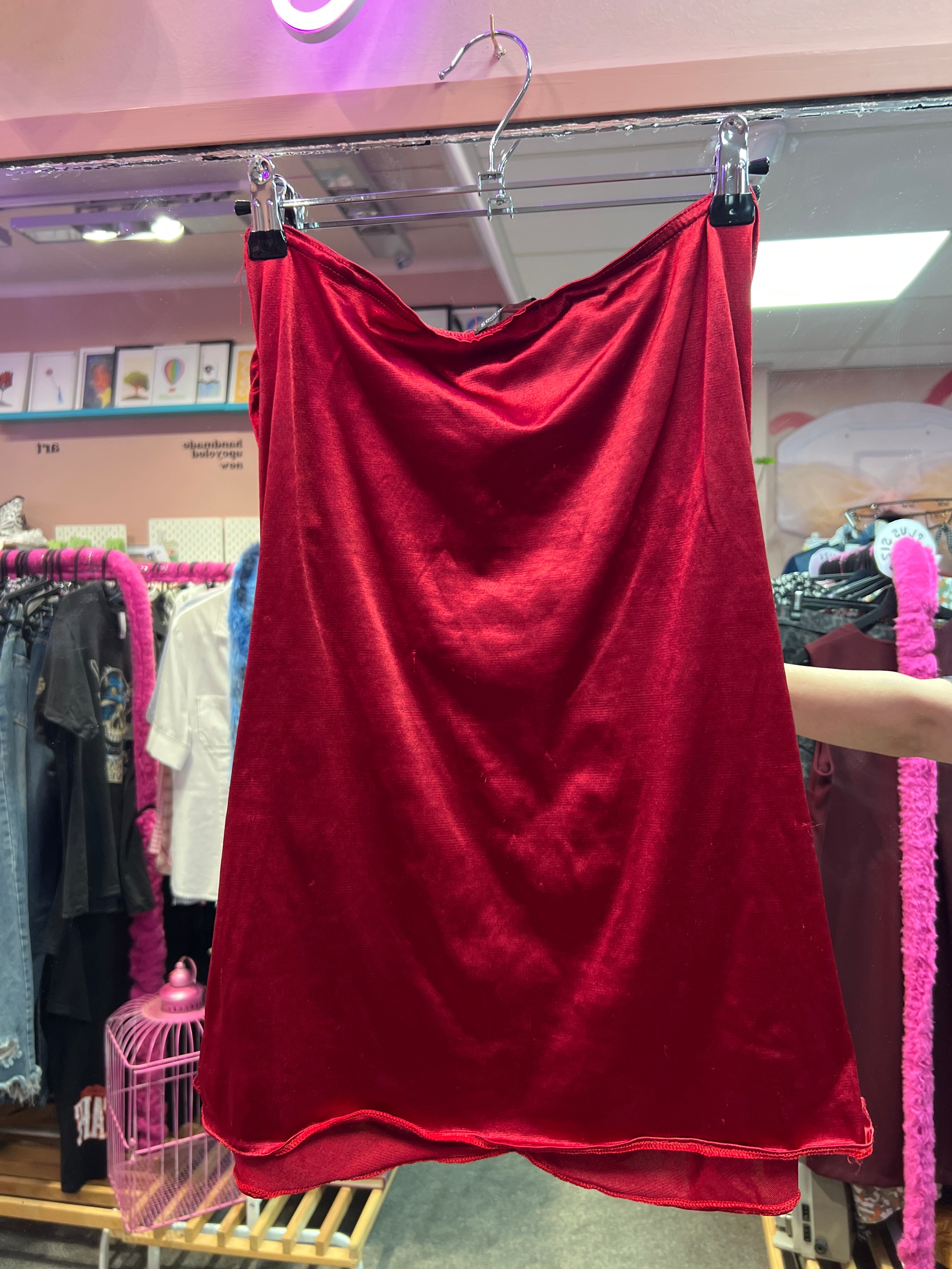 Vampire party red wine top Belle Paris