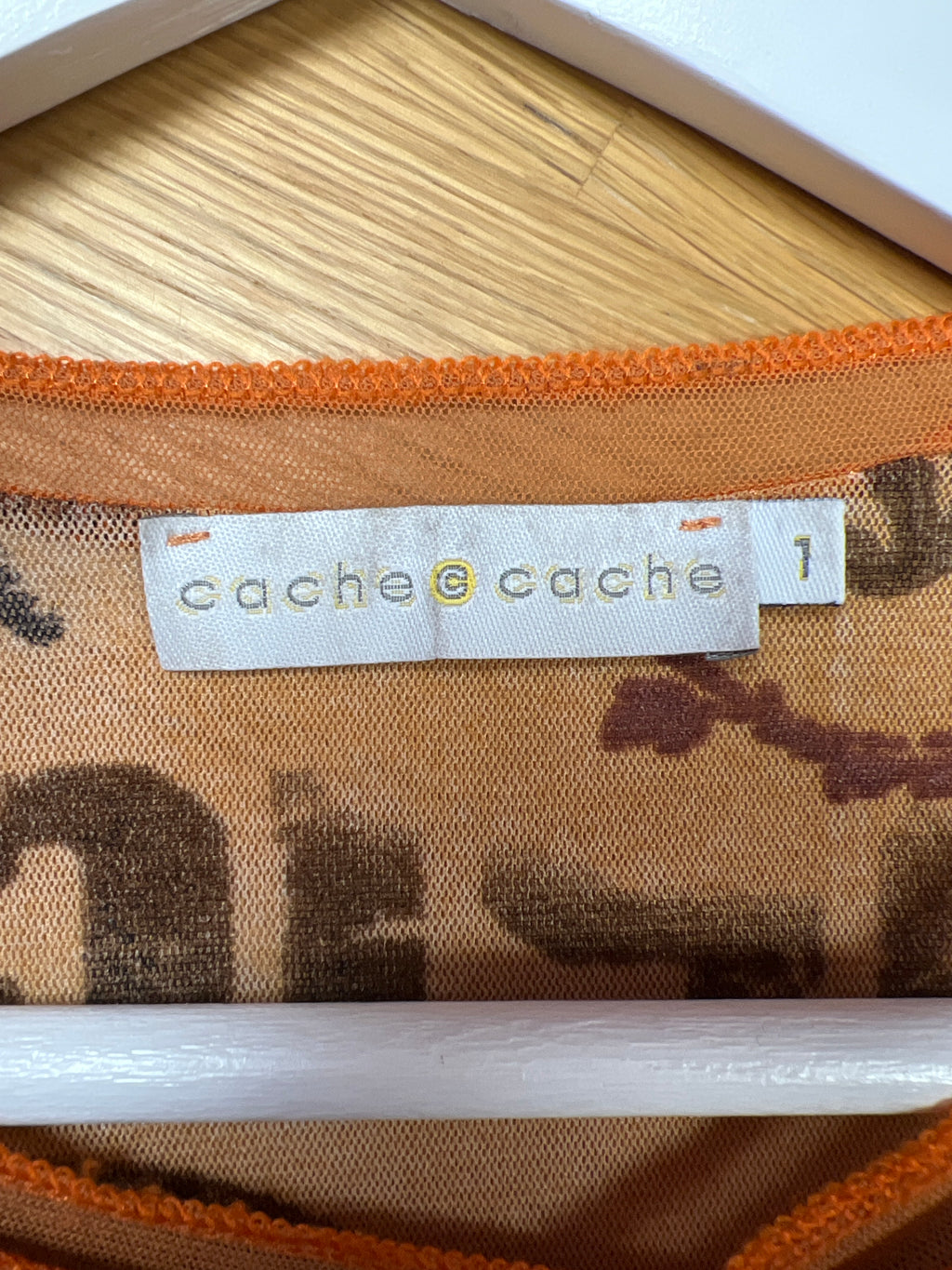 Y2K vibes orange patterned top cache cache