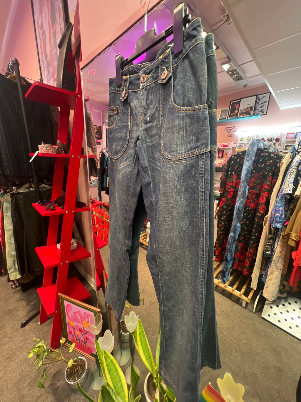 Y2k vibes Expensive Jeans pants