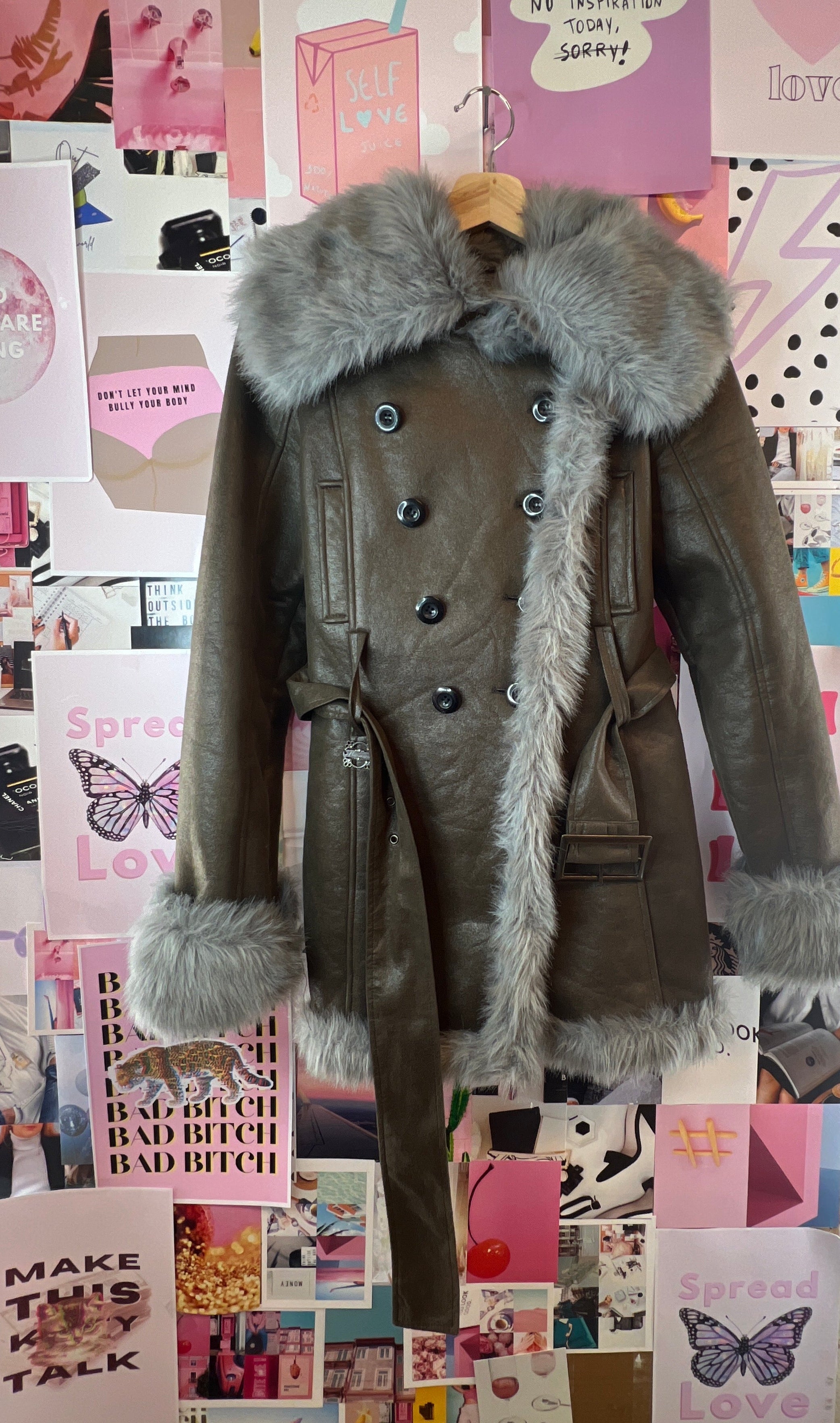 Y2K Furcoat for the petite Mob-Wife