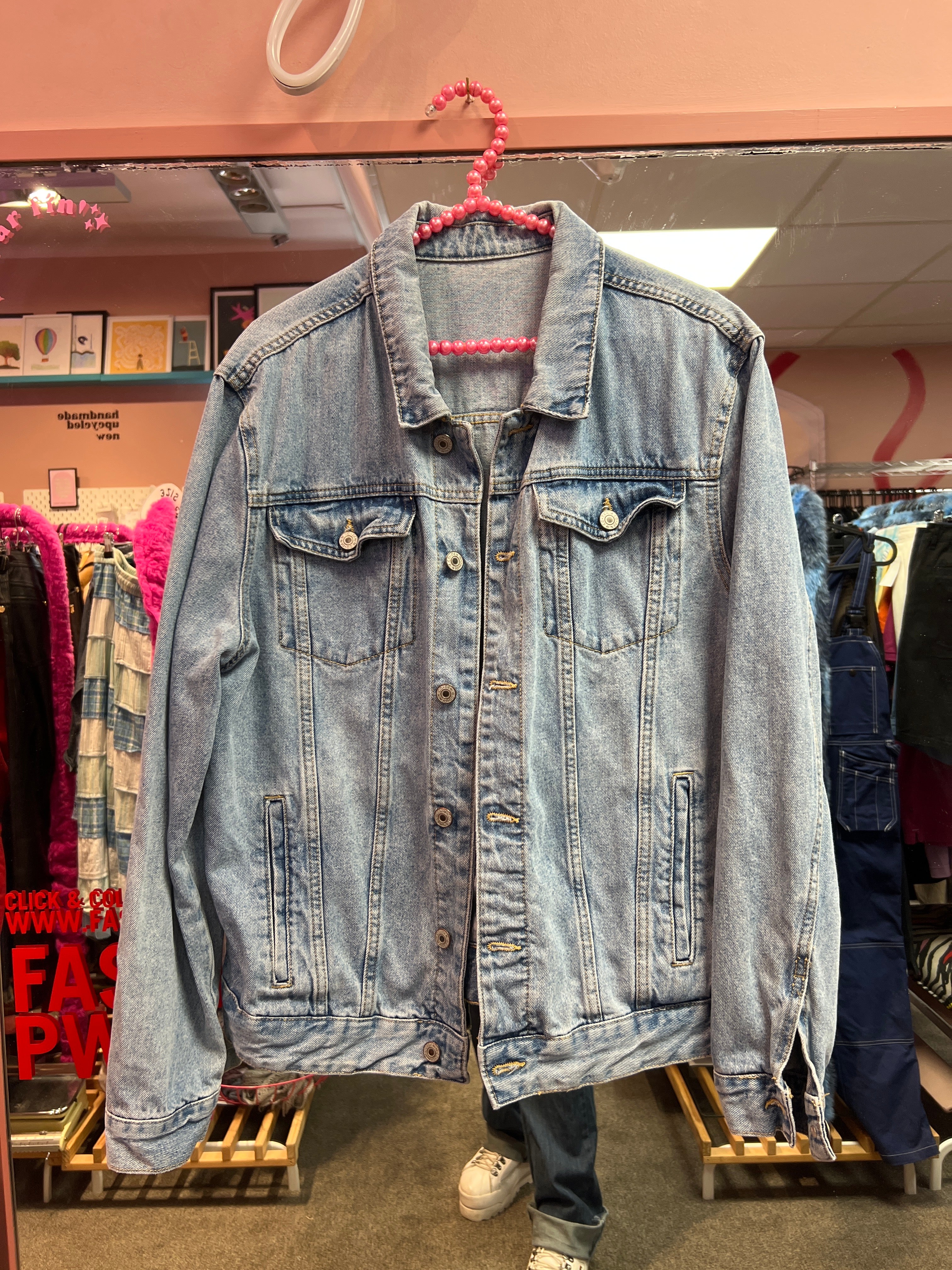 Jeans jacket back graphic