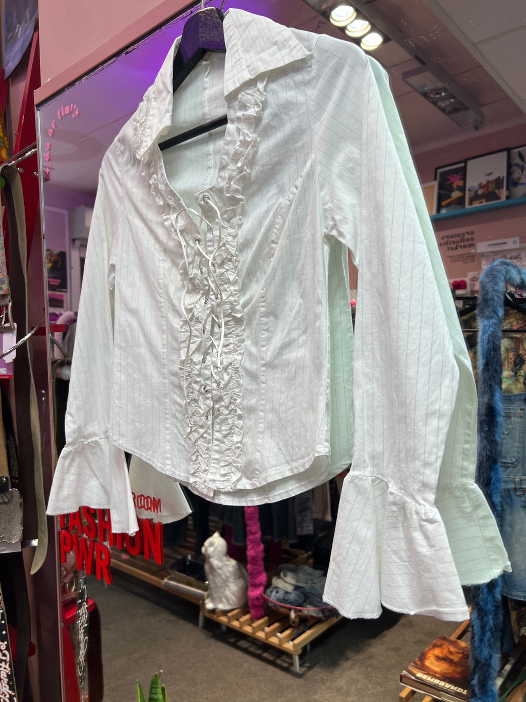 Office siren Authentic Style top