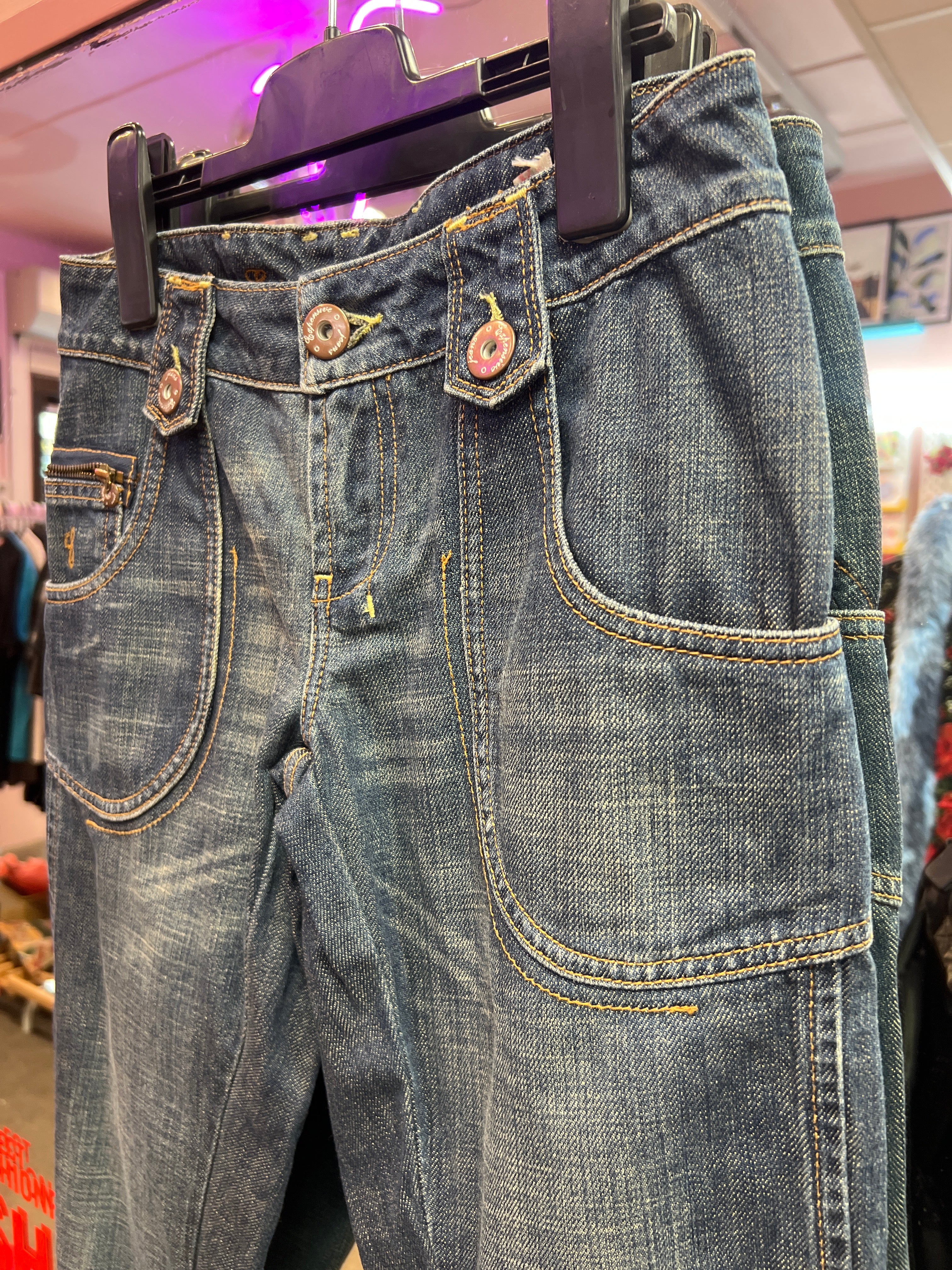 Y2k vibes Expensive Jeans pants