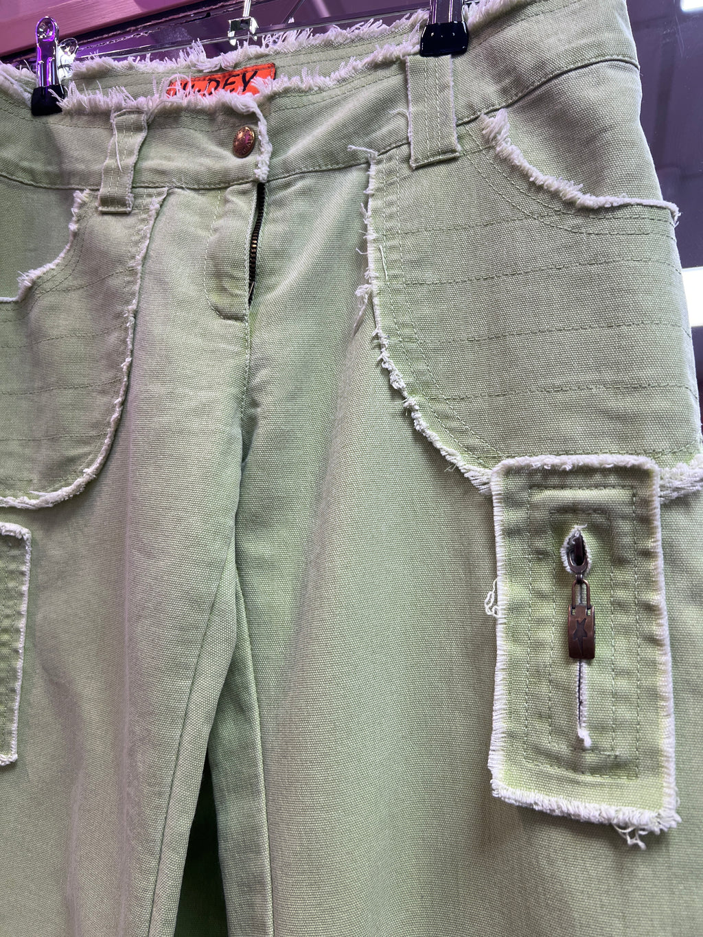 Y2K vibes mint distressed pants