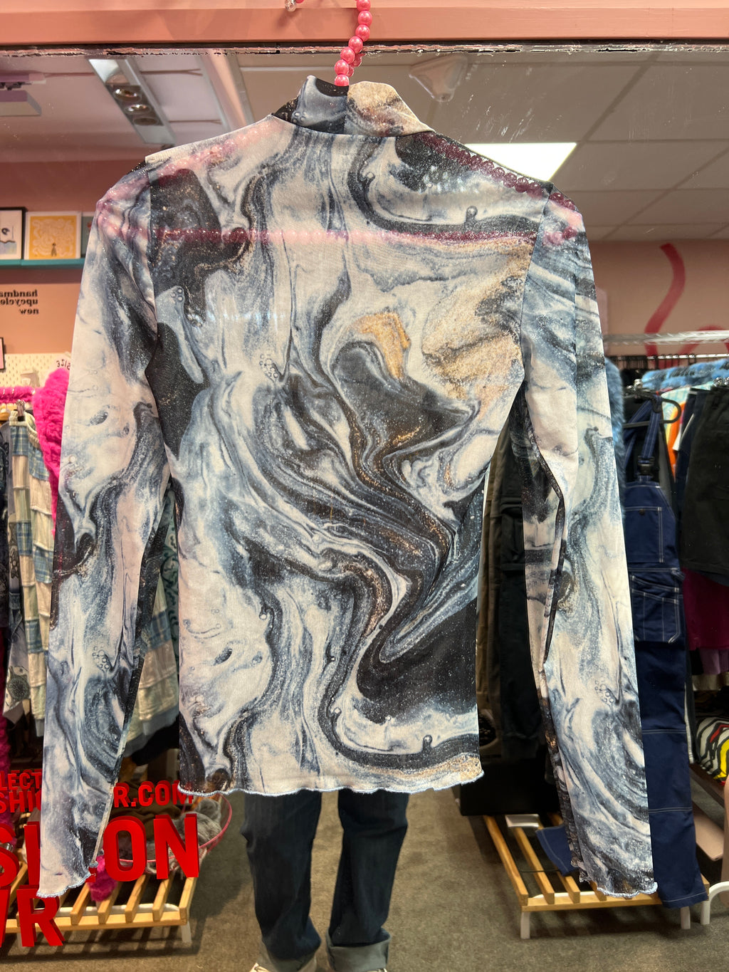 Marble mesh top
